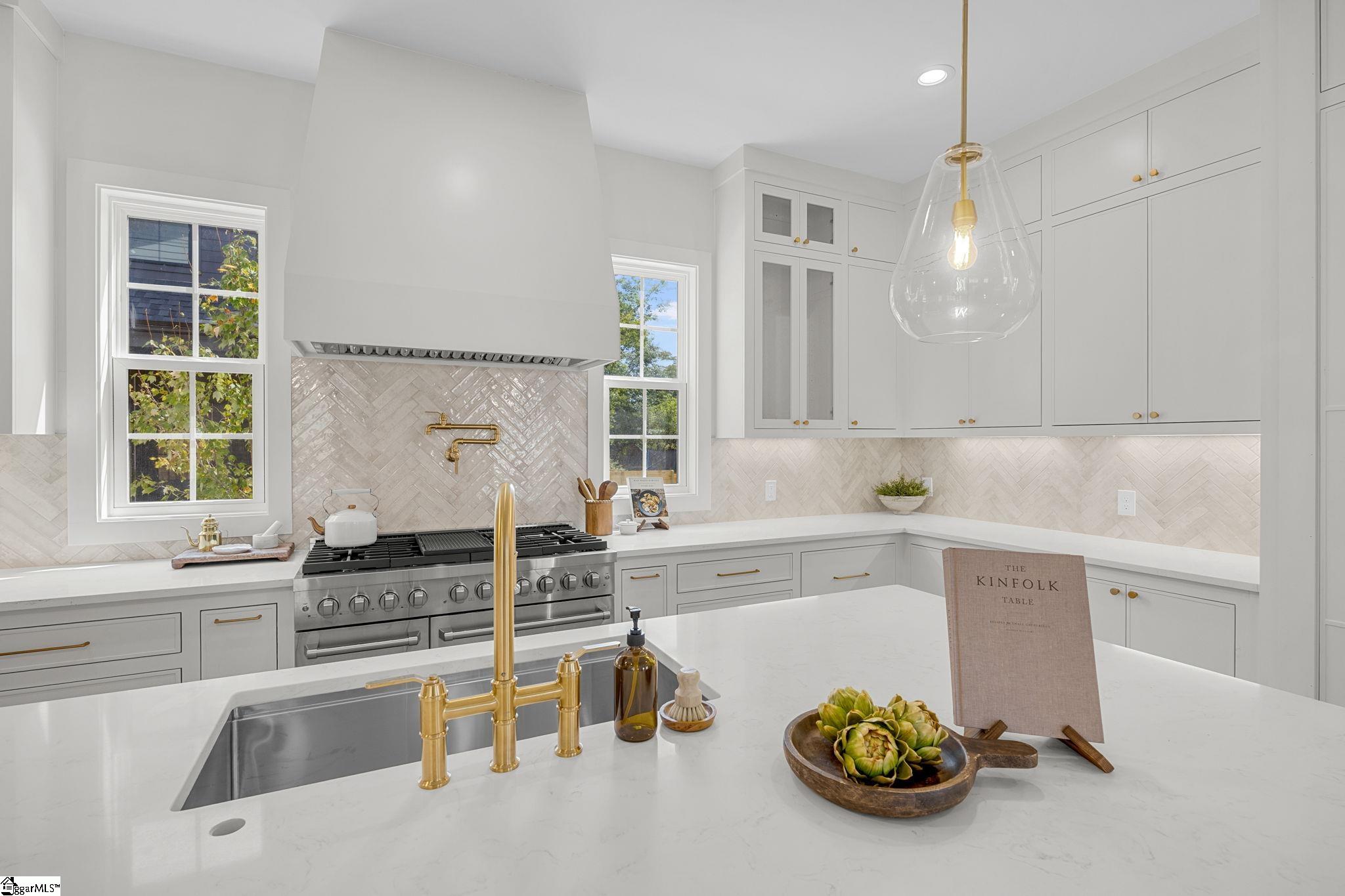 407 Pinckney Street Property Photo 11