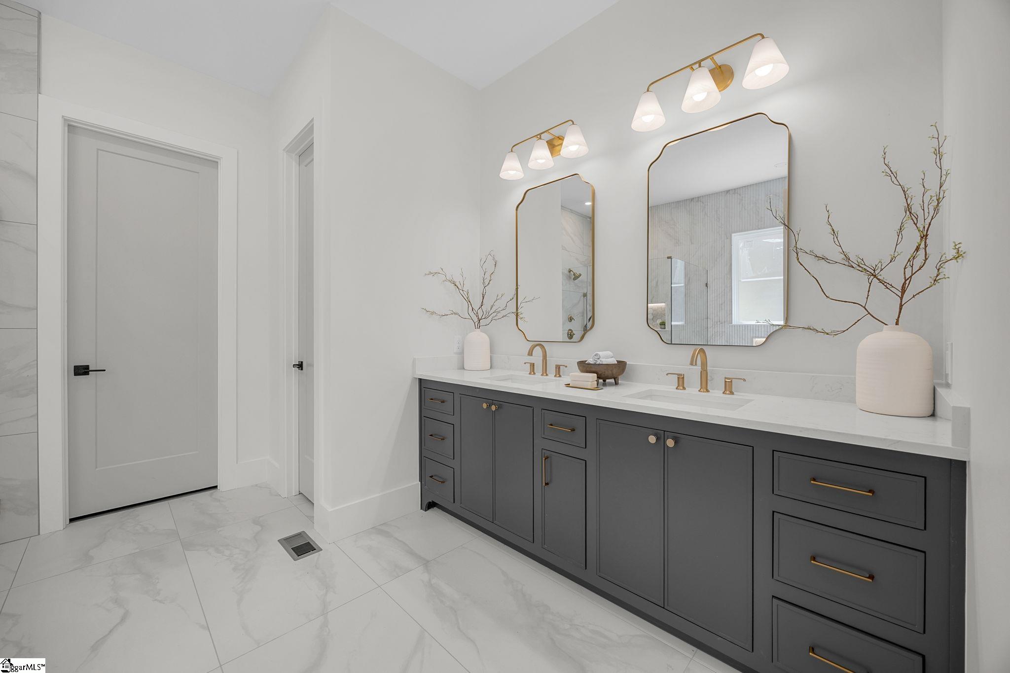 407 Pinckney Street Property Photo 18