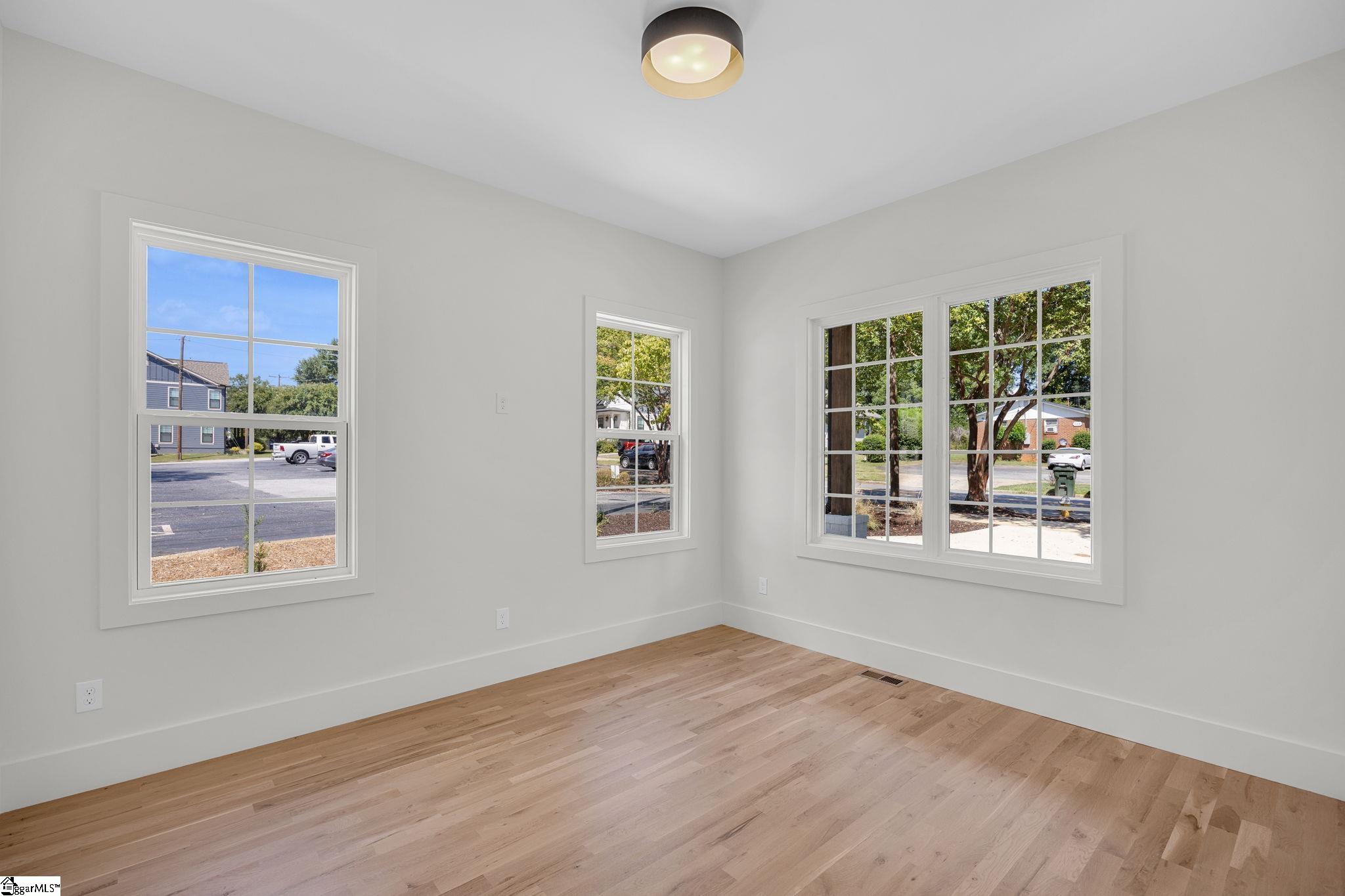 407 Pinckney Street Property Photo 34