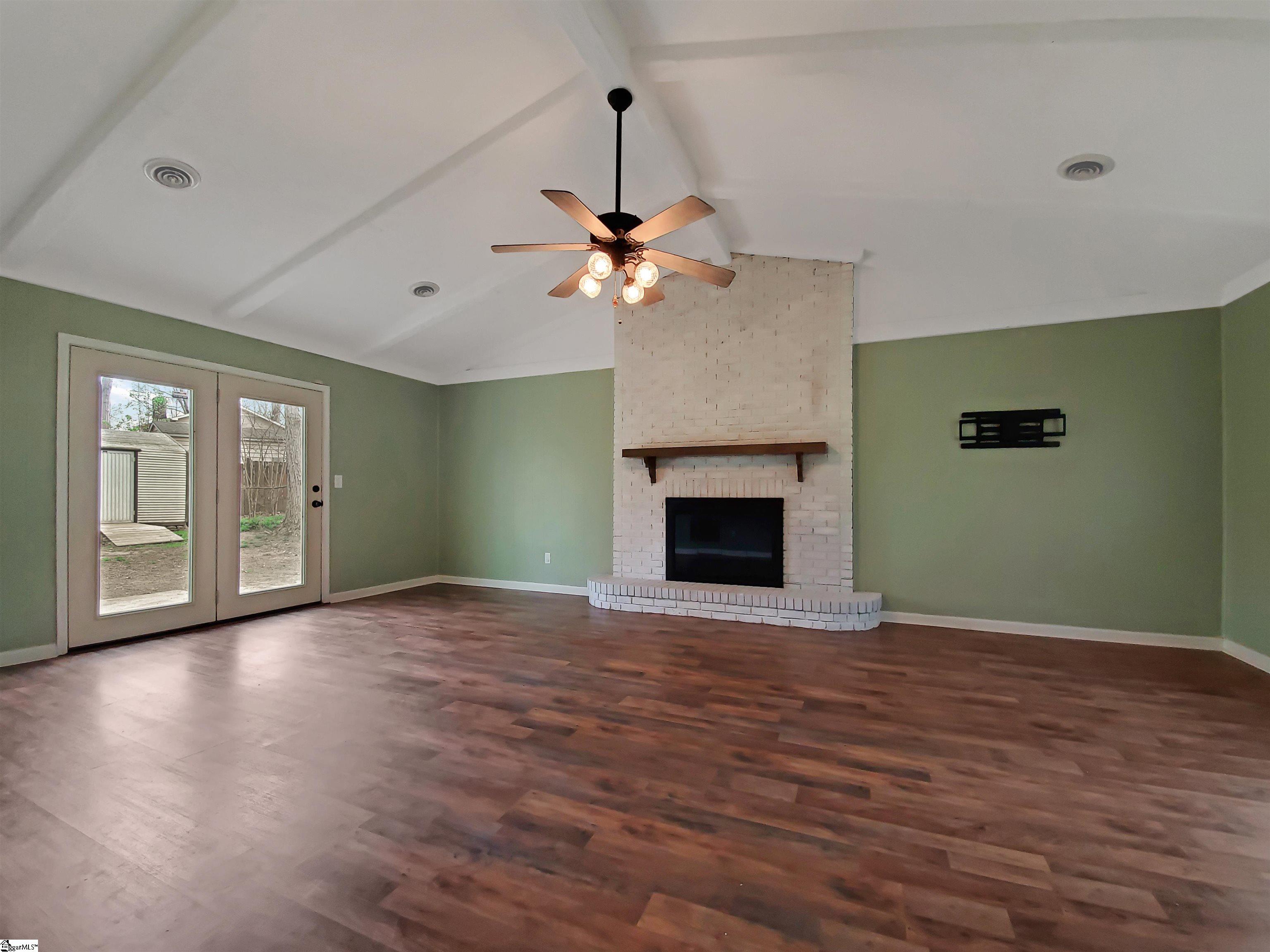 1603935 Property Photo 8