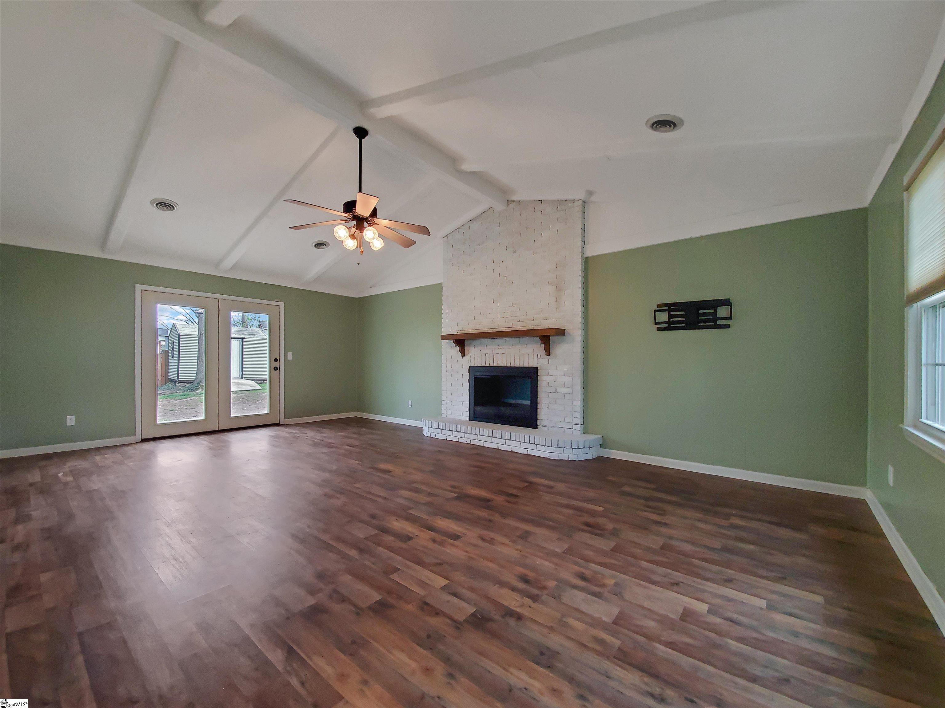 1603935 Property Photo 9