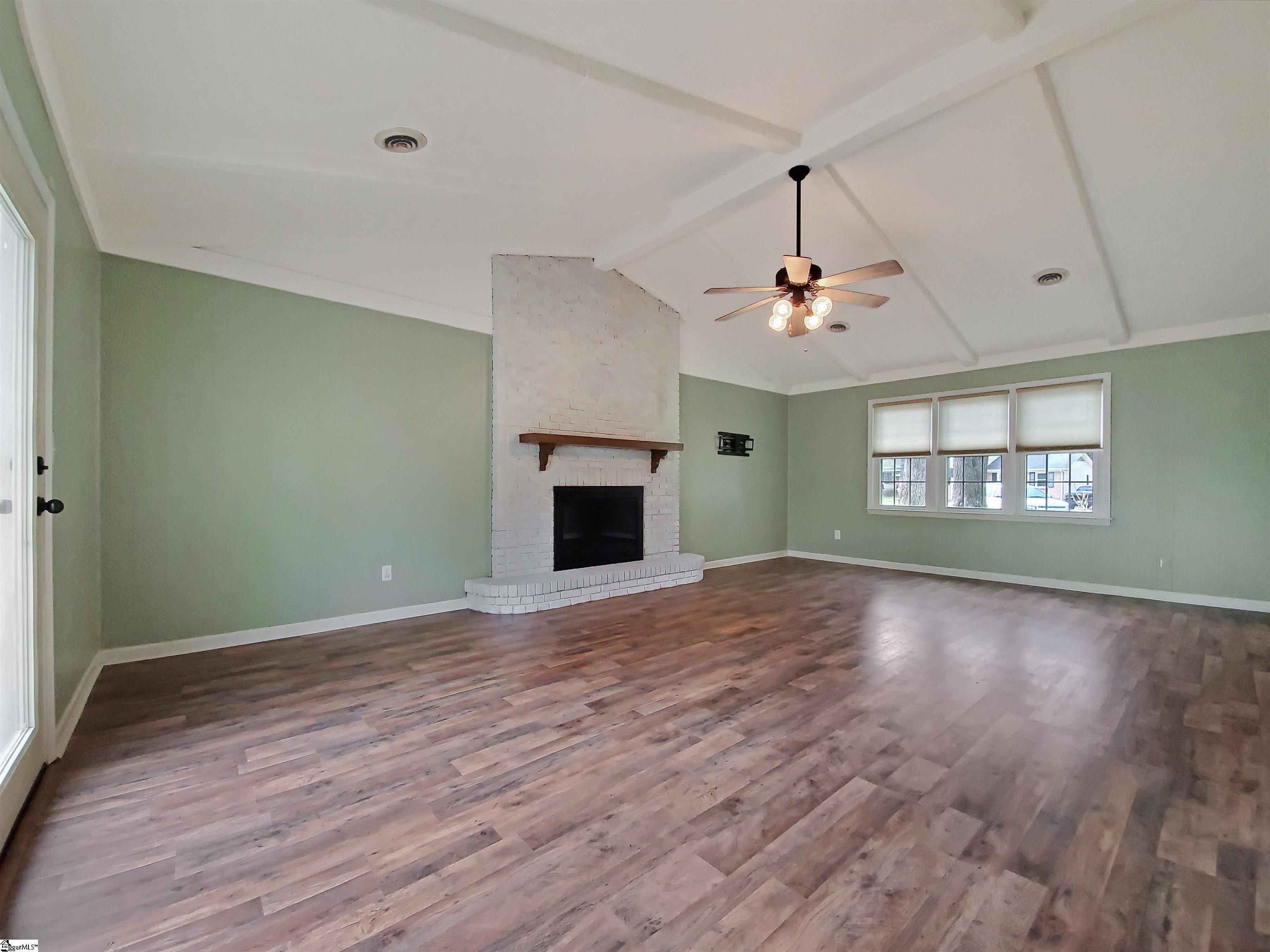 1603935 Property Photo 12