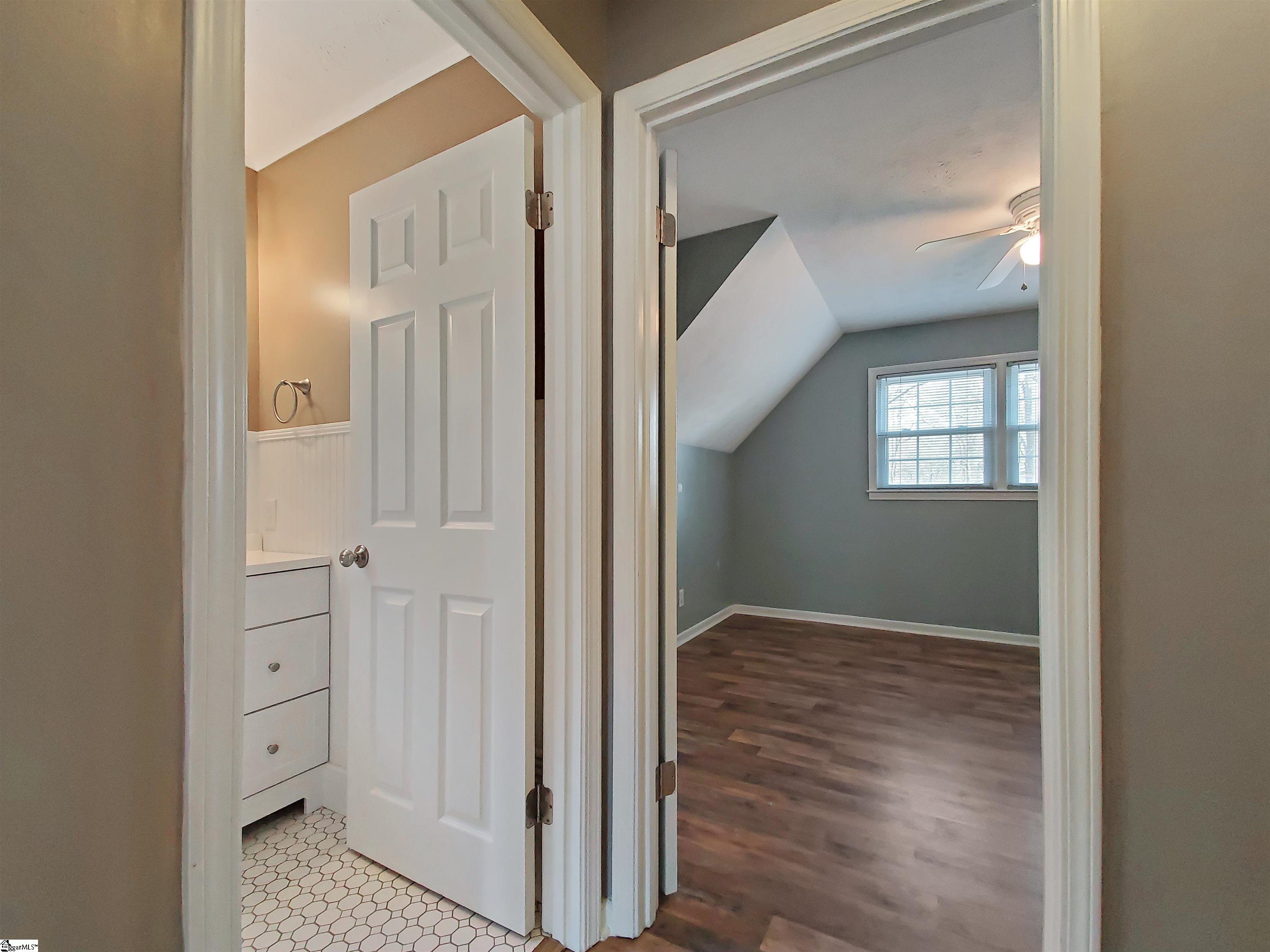 1603935 Property Photo 33