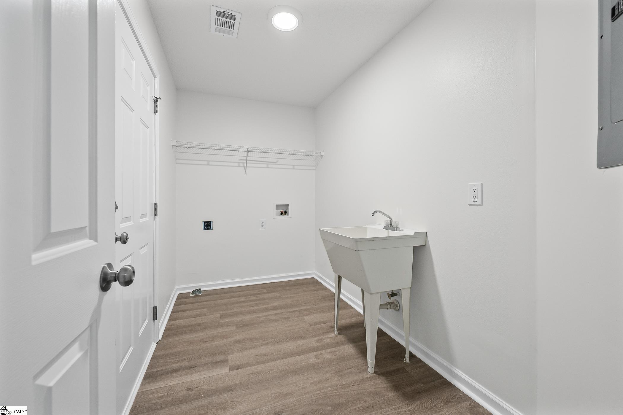 156 Faulkner Circle Property Photo 13