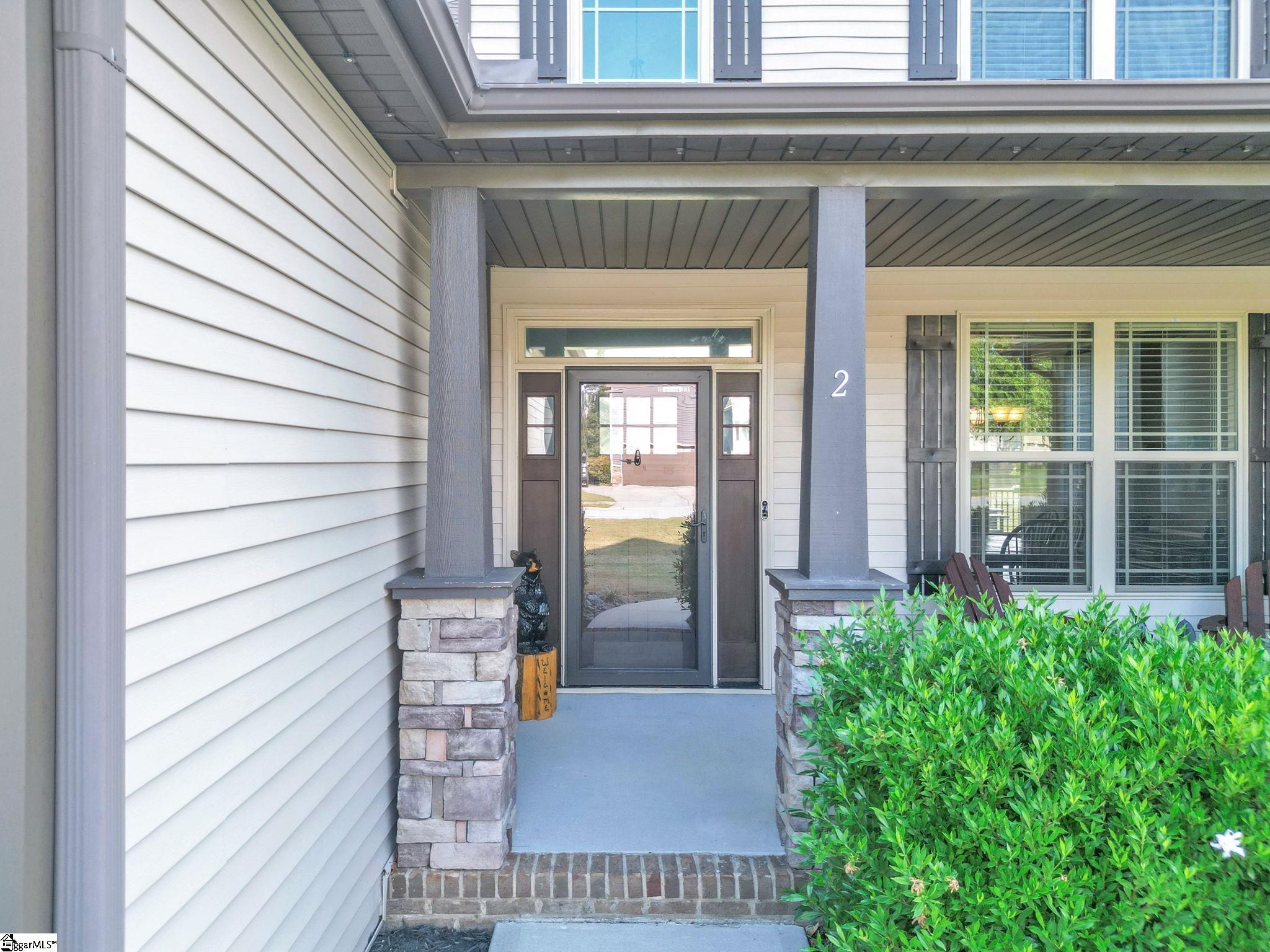 2 Meadowgold Lane Property Photo 4