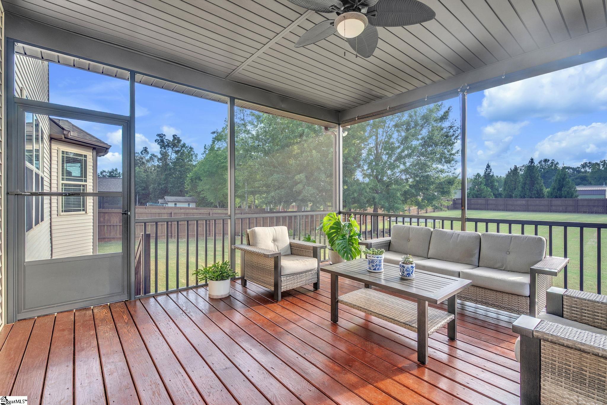 2 Meadowgold Lane Property Photo 33