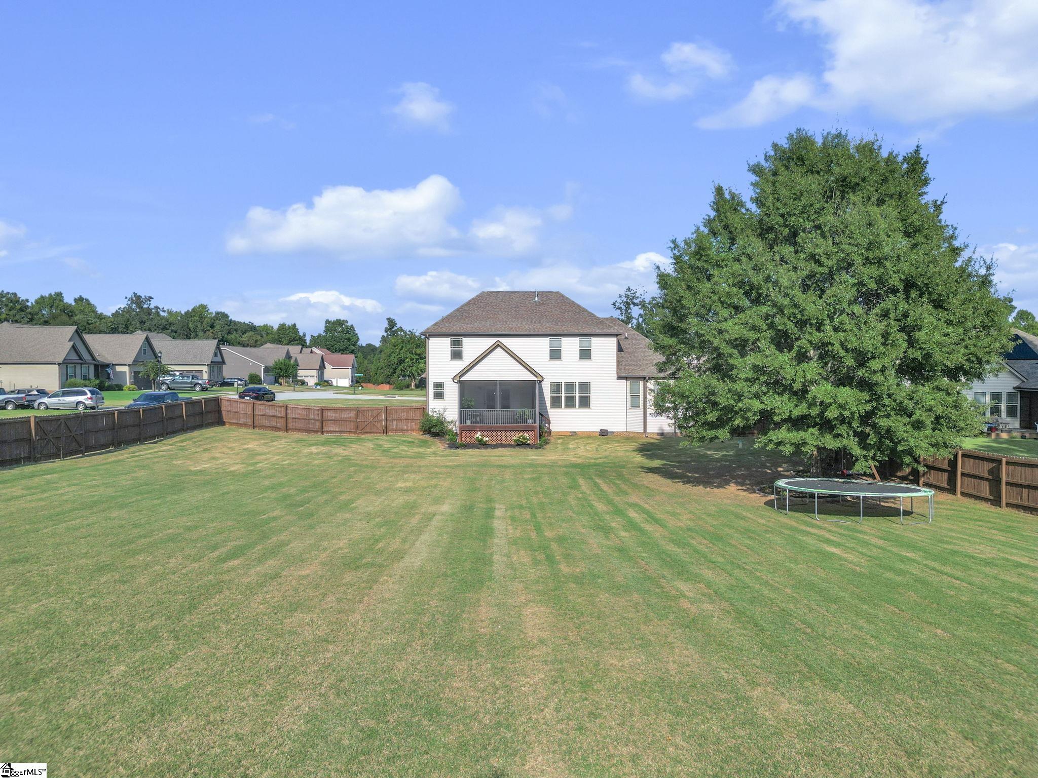 2 Meadowgold Lane Property Photo 35