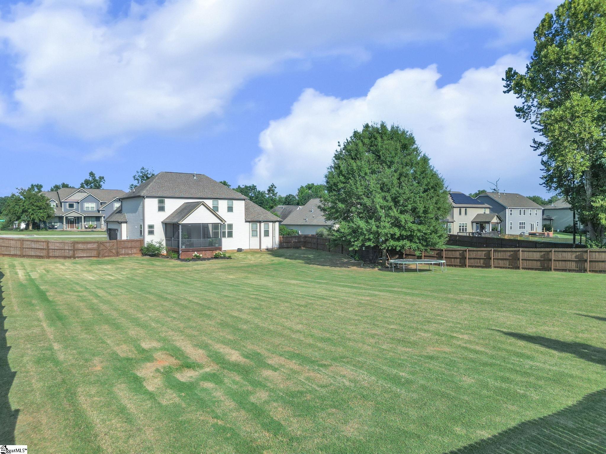 2 Meadowgold Lane Property Photo 37