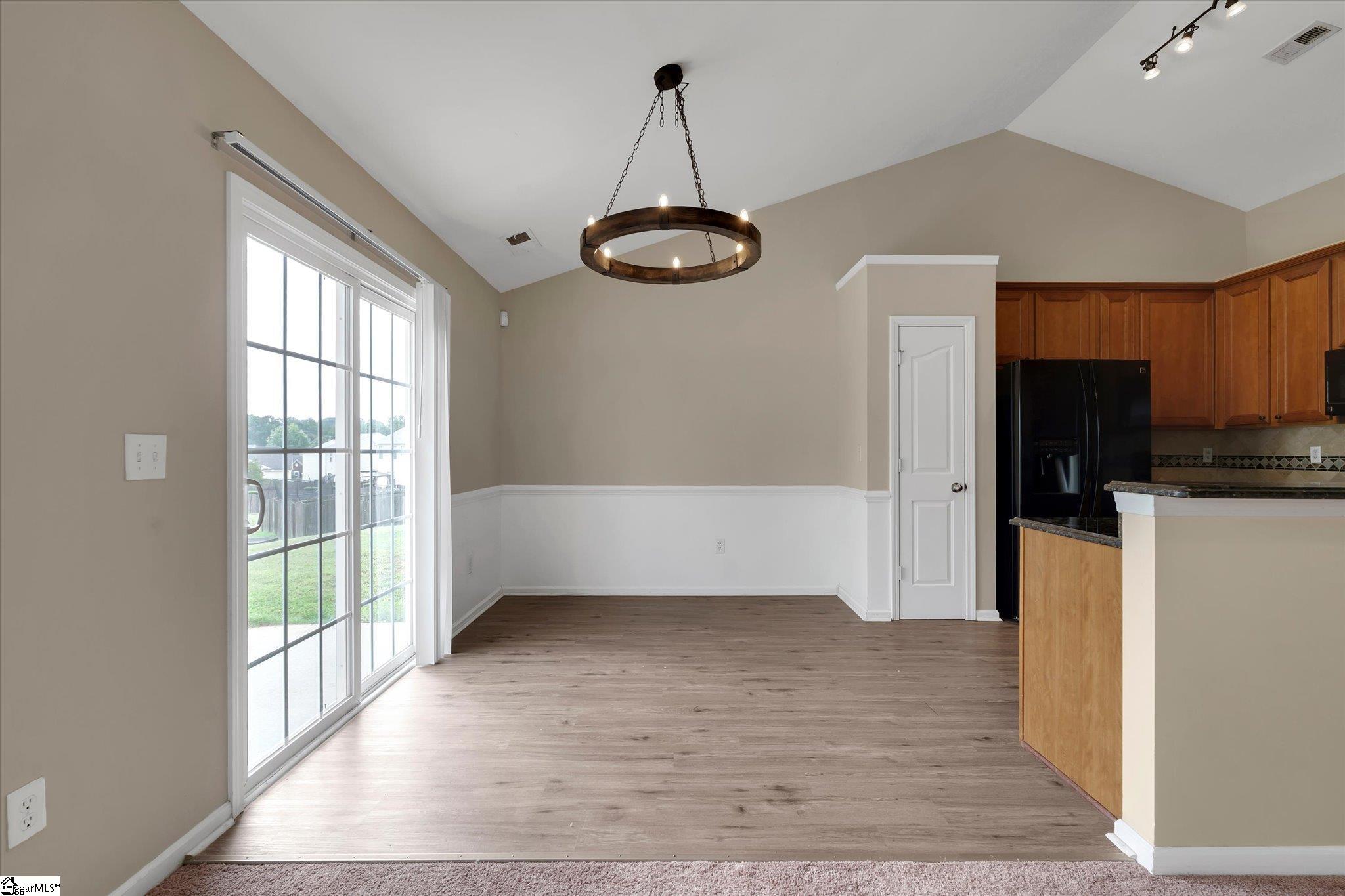 15 Sweet Shade Way Property Photo 9