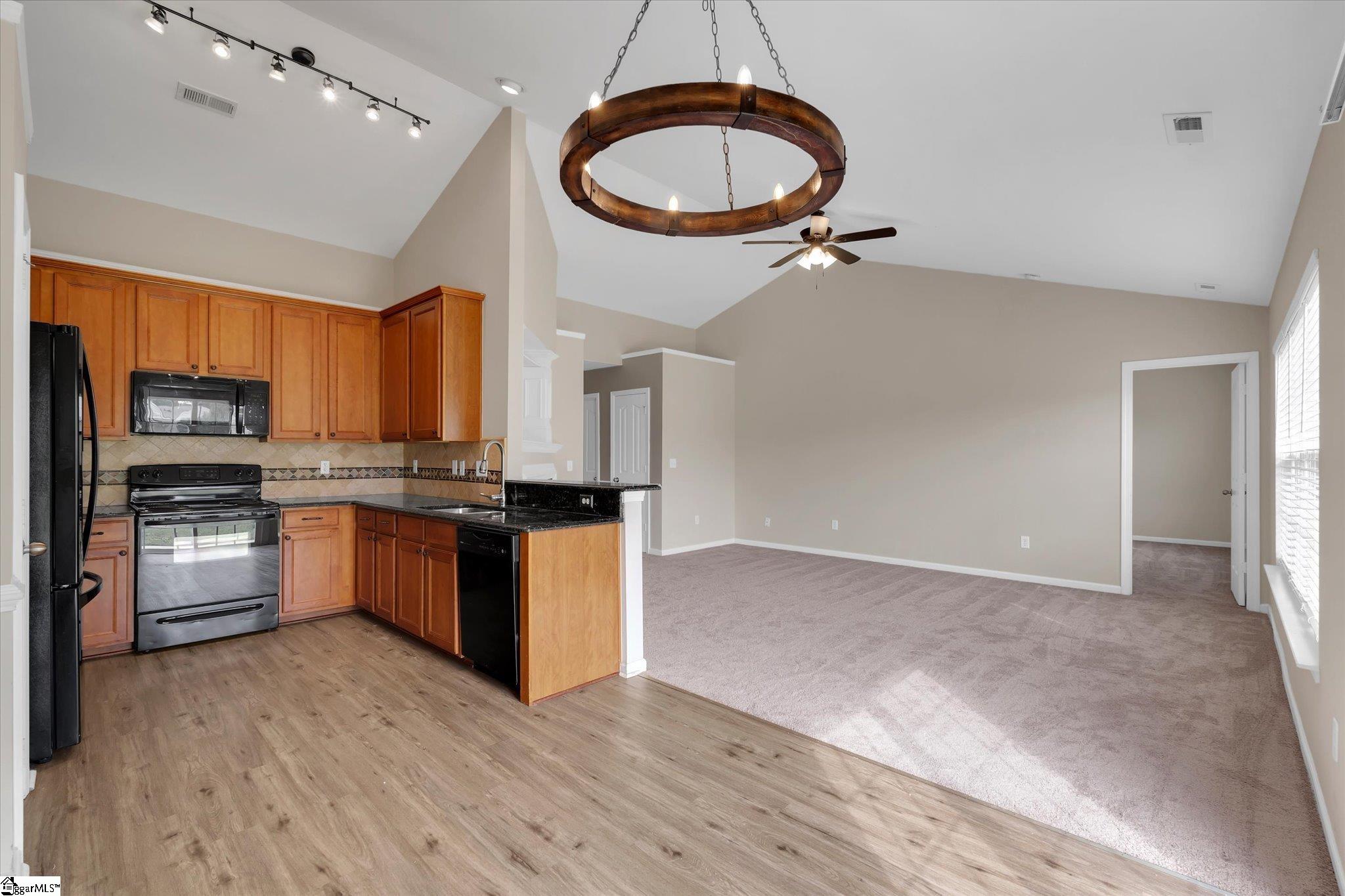 15 Sweet Shade Way Property Photo 10