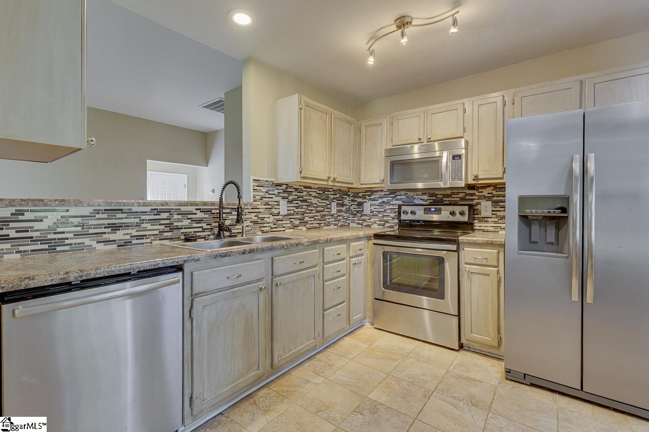 22 Crossvine Way Property Photo 8