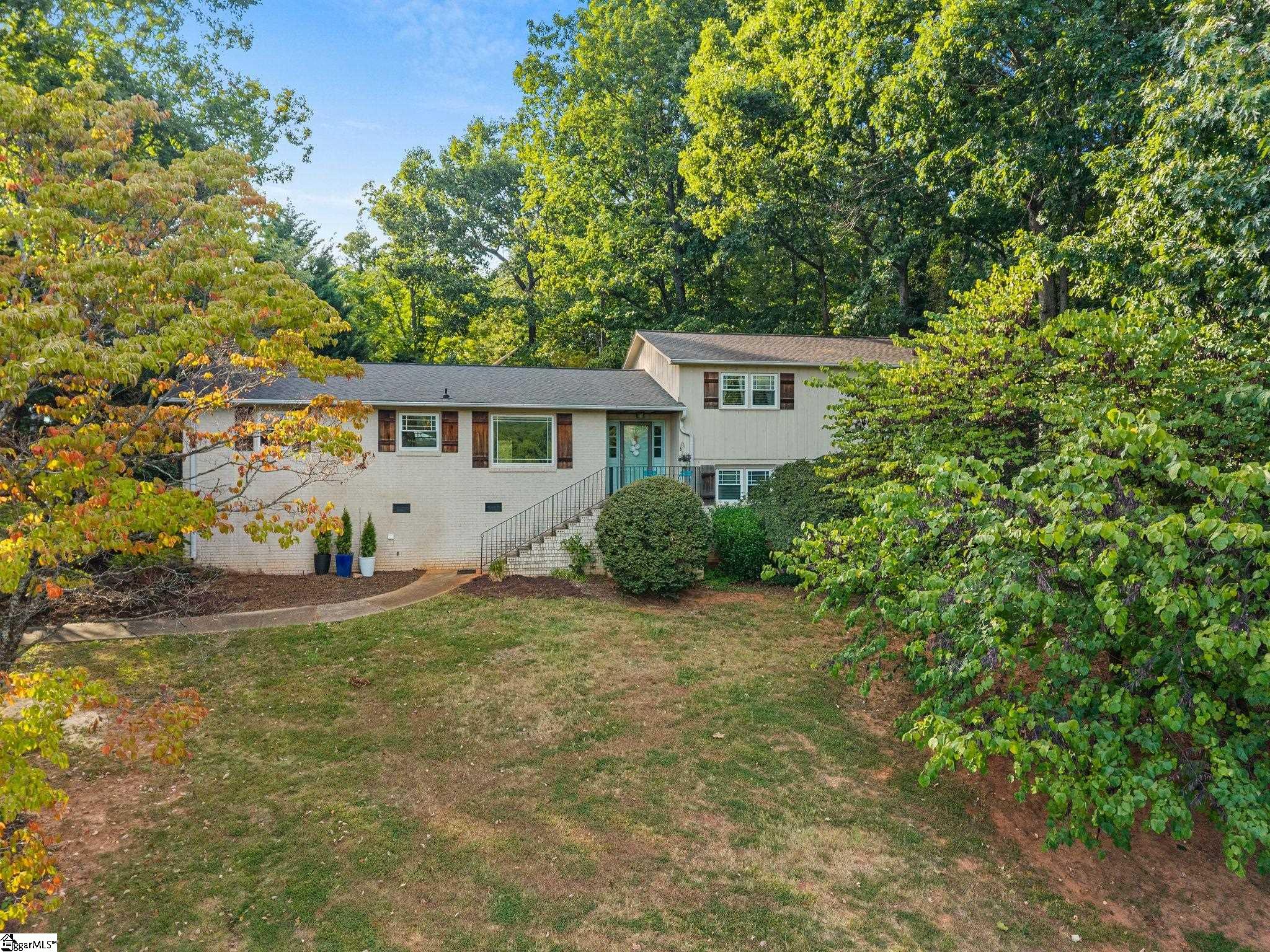 117 Club View Drive Property Photo 1