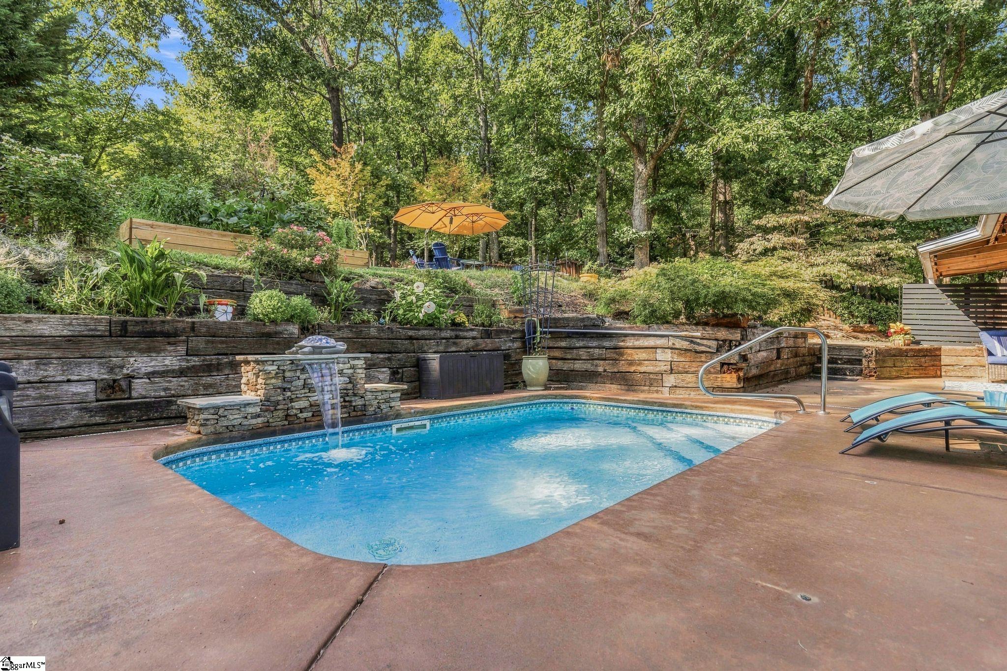 117 Club View Drive Property Photo 5