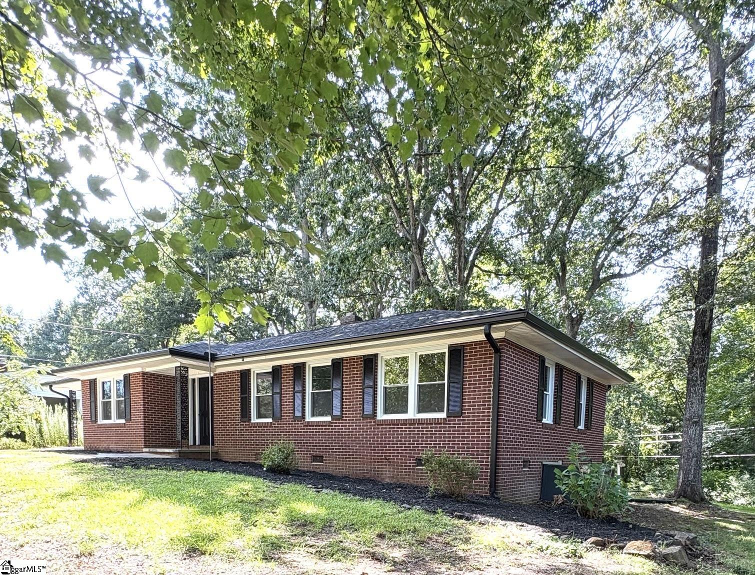 117 Anderson Avenue Property Photo 3