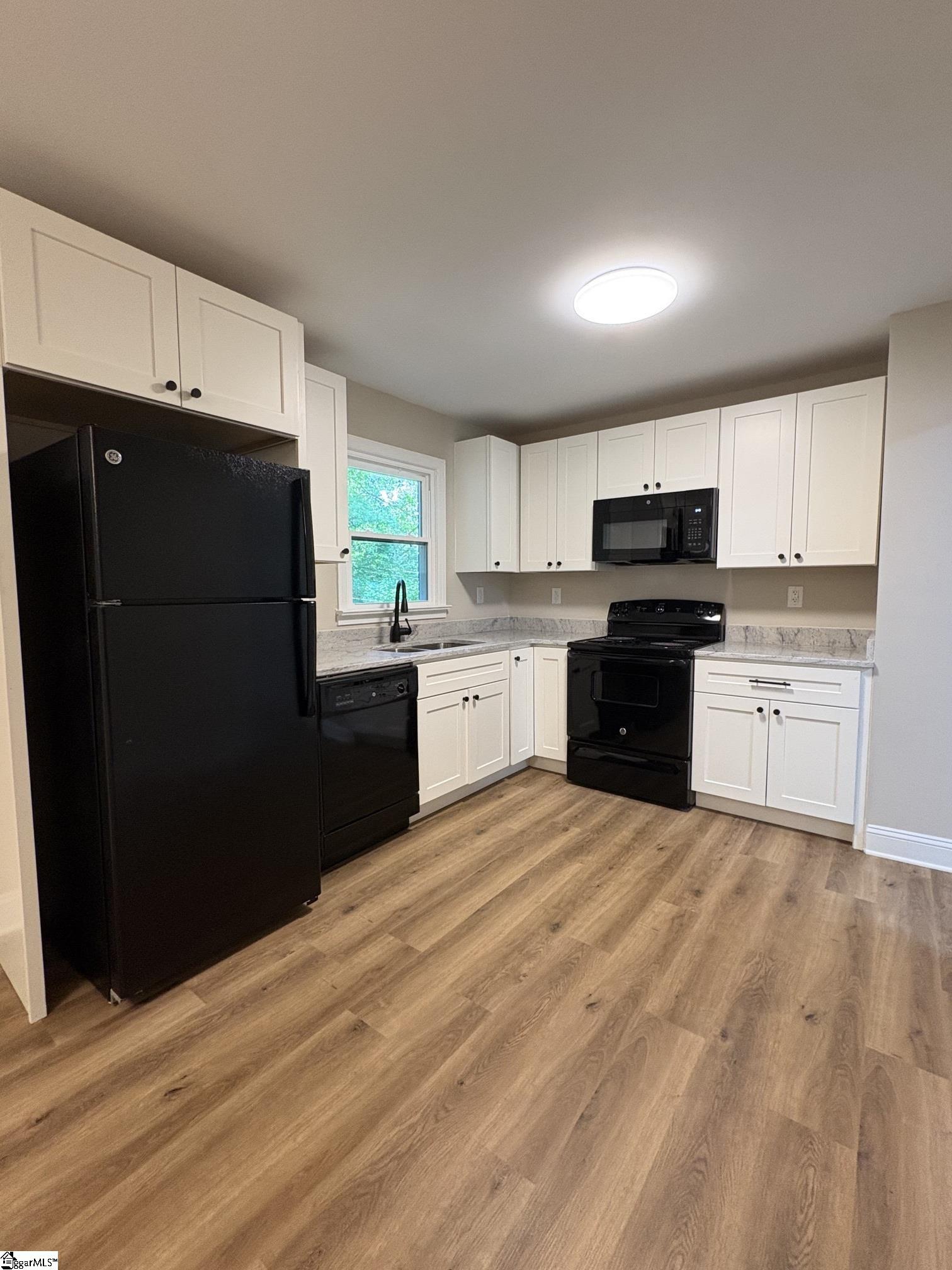 117 Anderson Avenue Property Photo 8