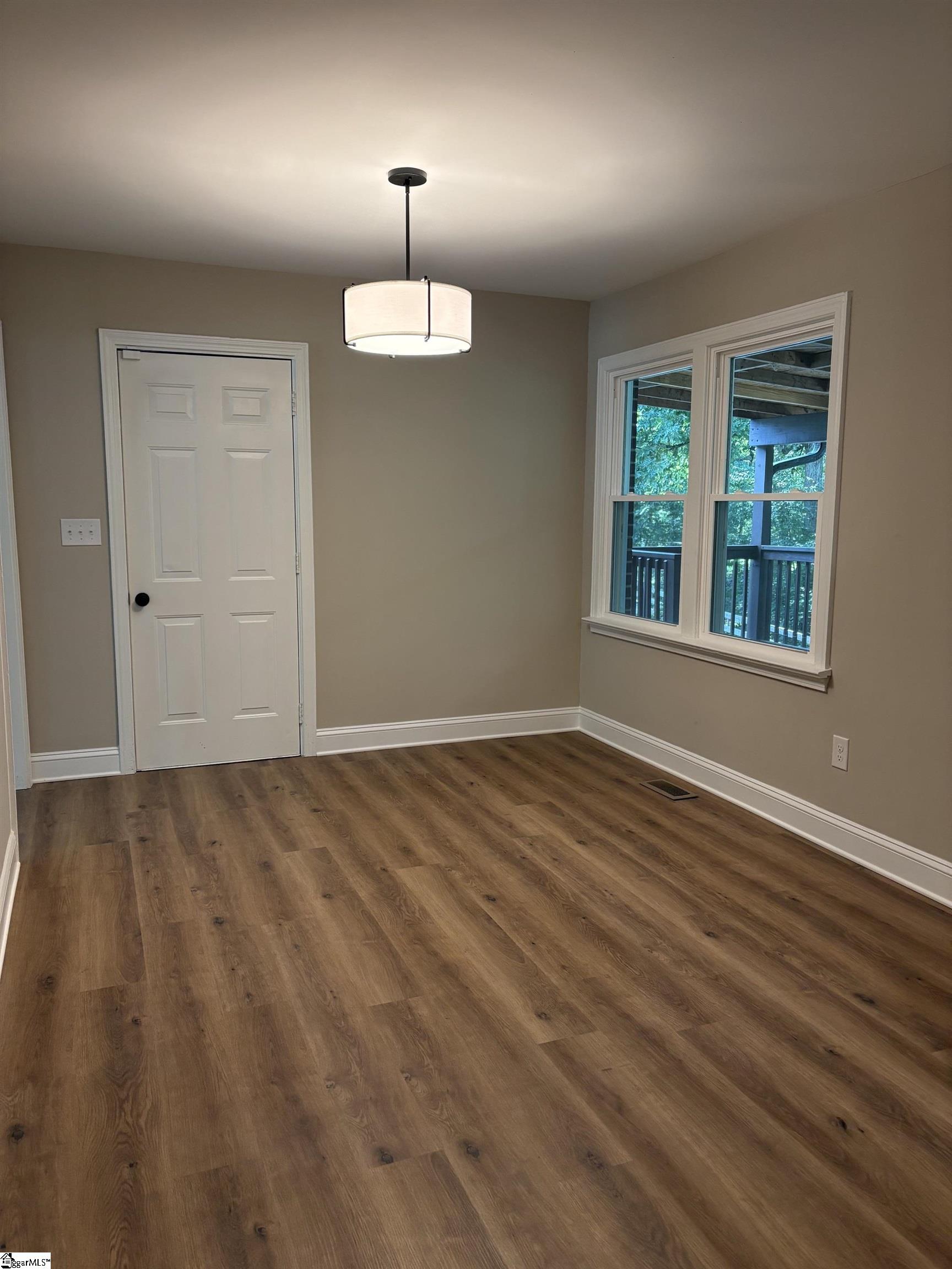117 Anderson Avenue Property Photo 11