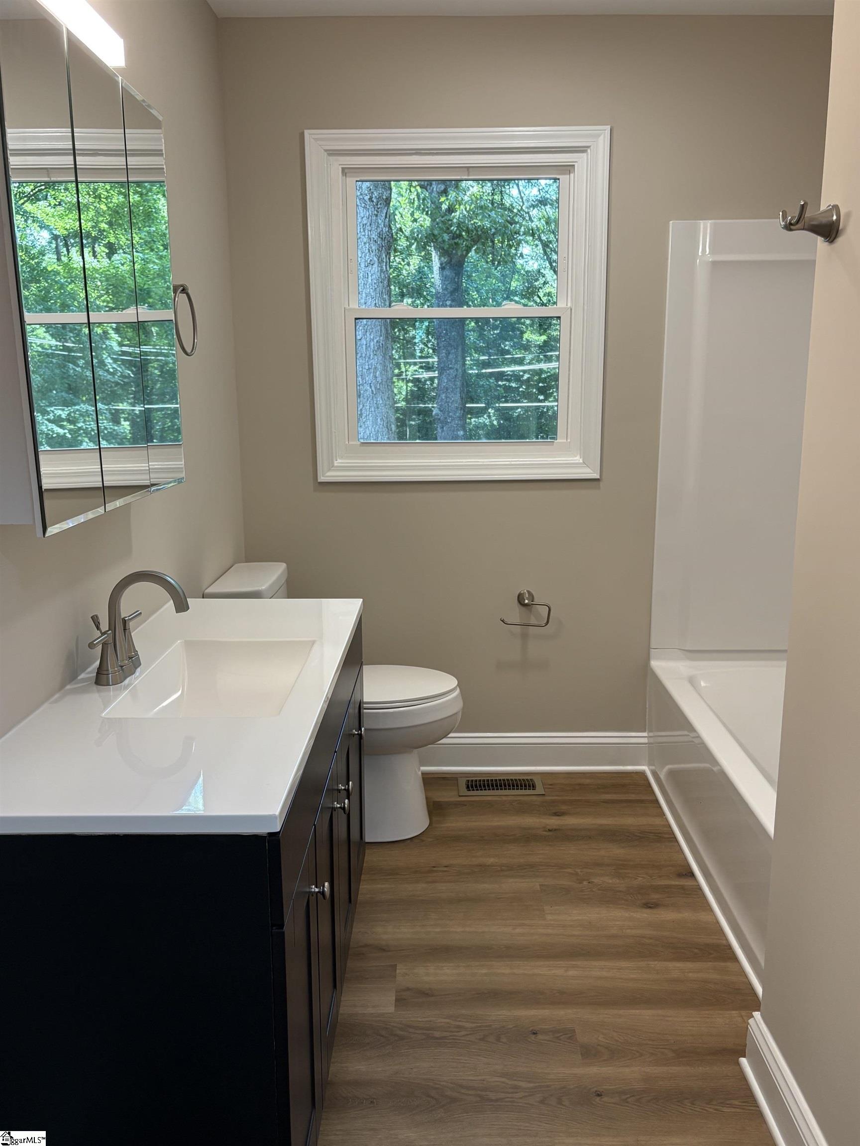 117 Anderson Avenue Property Photo 12