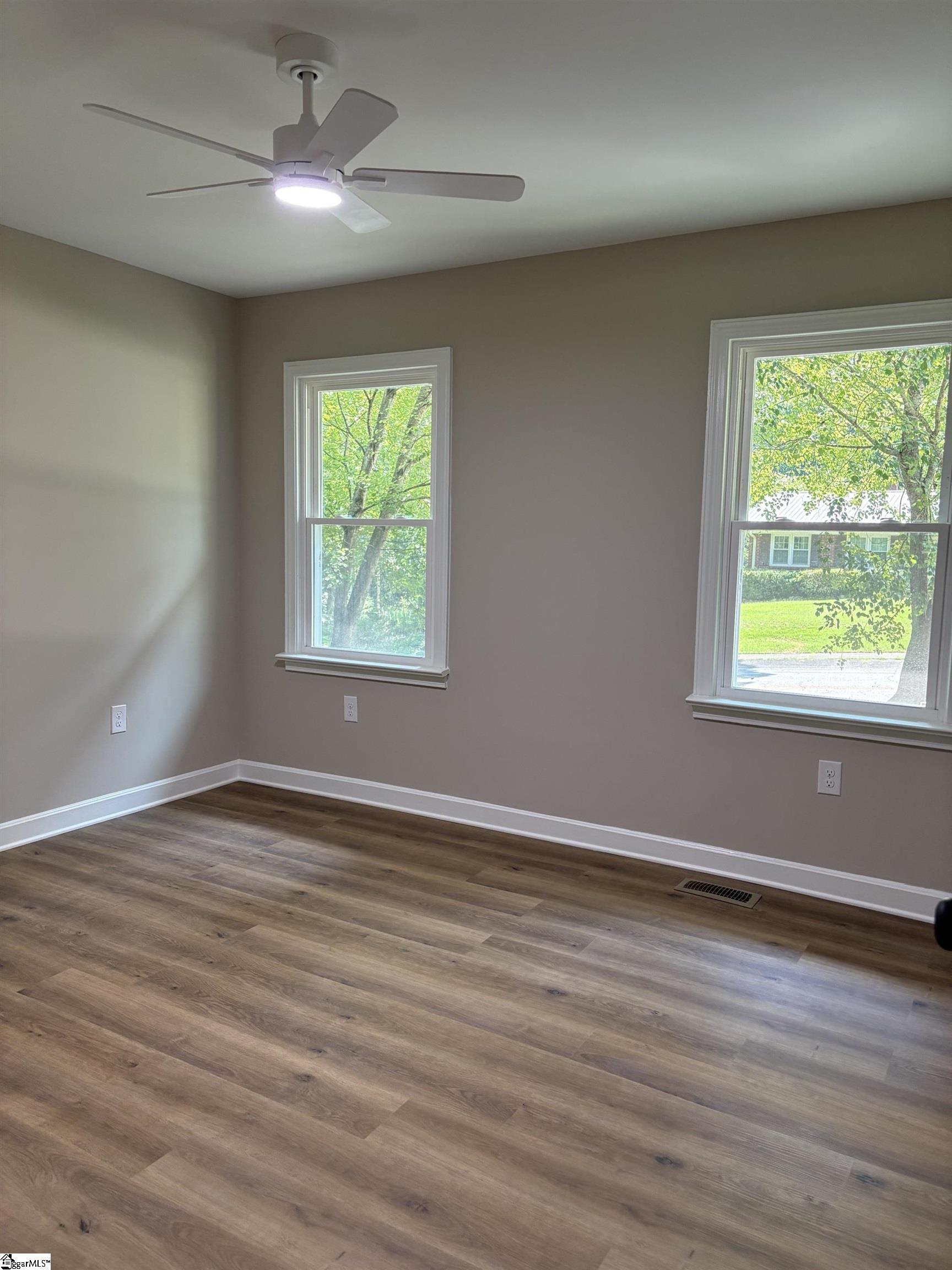117 Anderson Avenue Property Photo 17