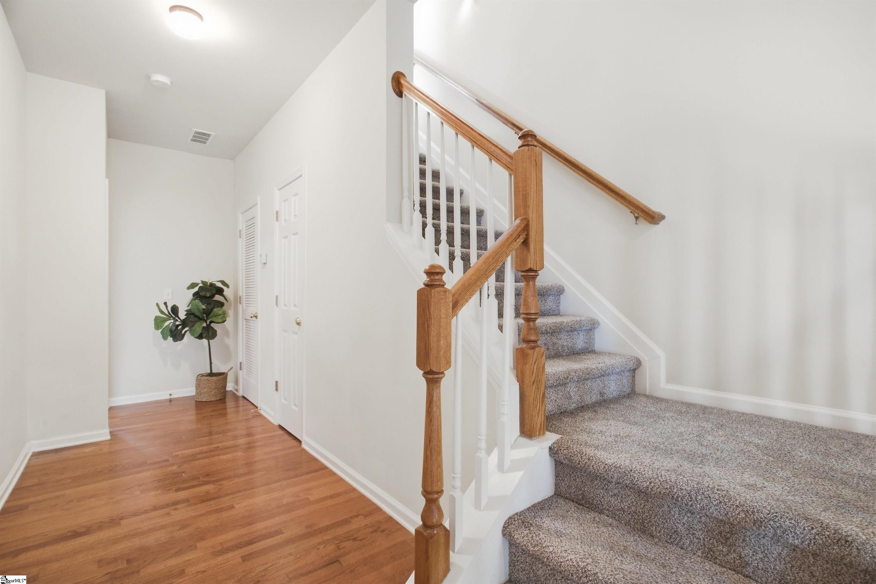 415 Woodbark Court Property Photo 7
