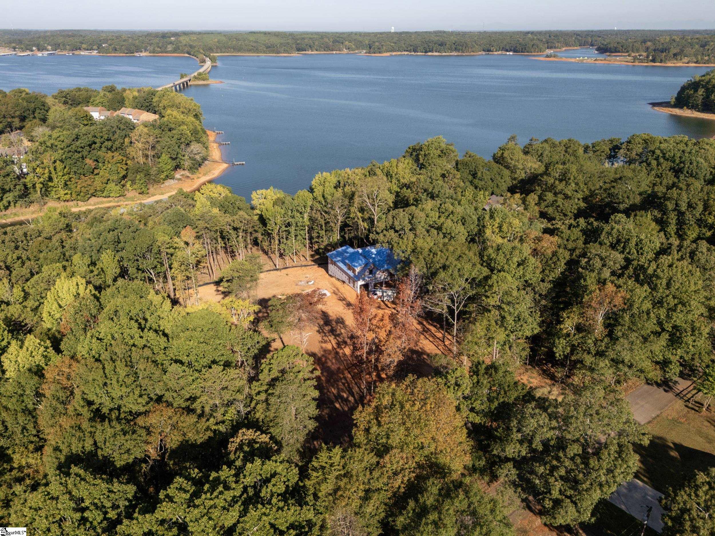 305 Inland Drive Property Photo 4