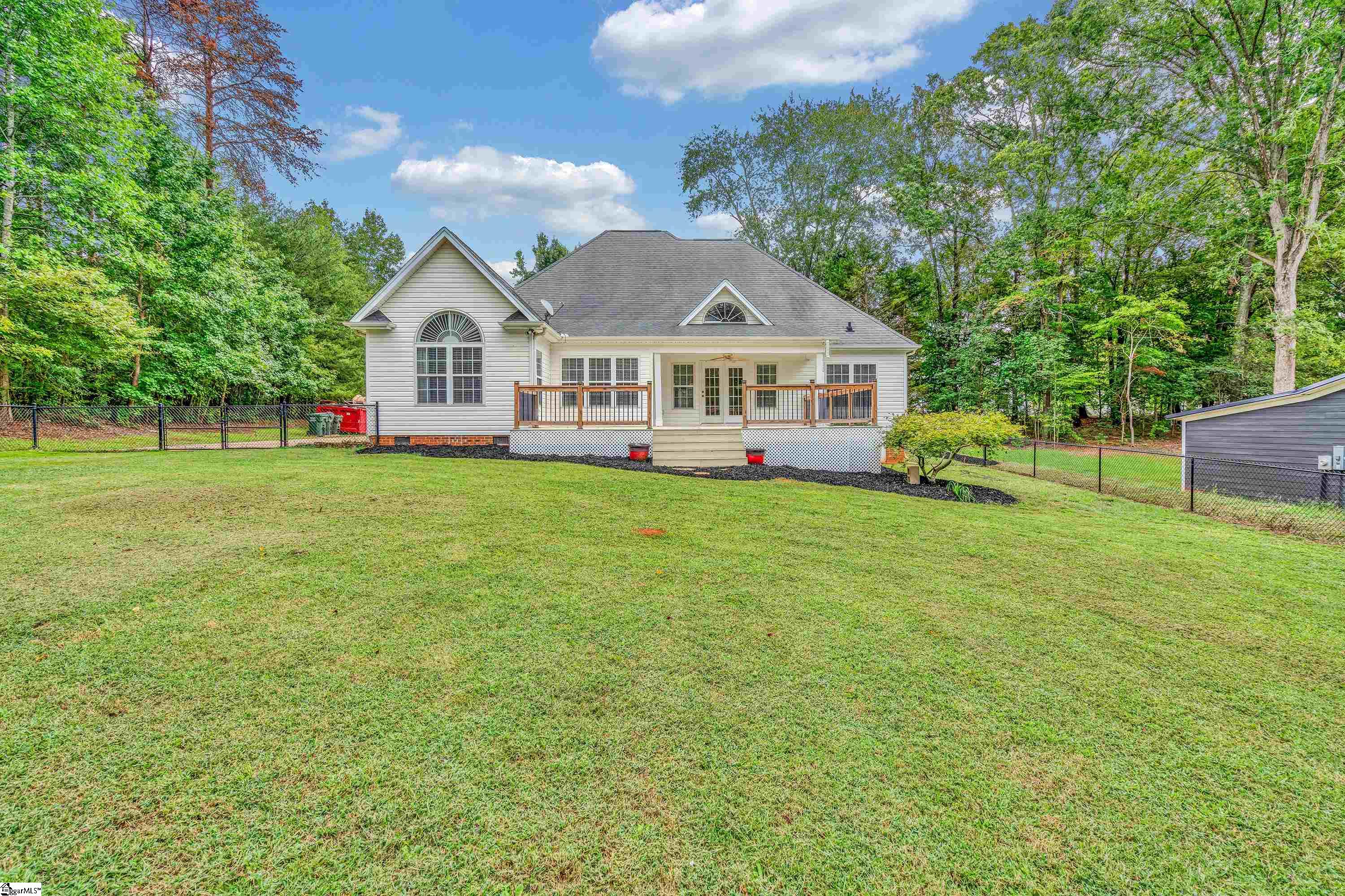 107 Galewood Drive Property Photo 18