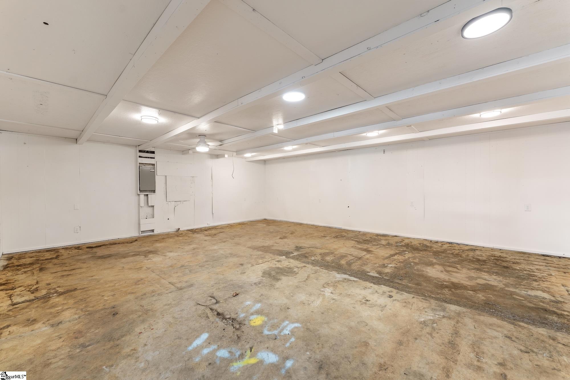 415 Ponce De Leon Drive Property Photo 31