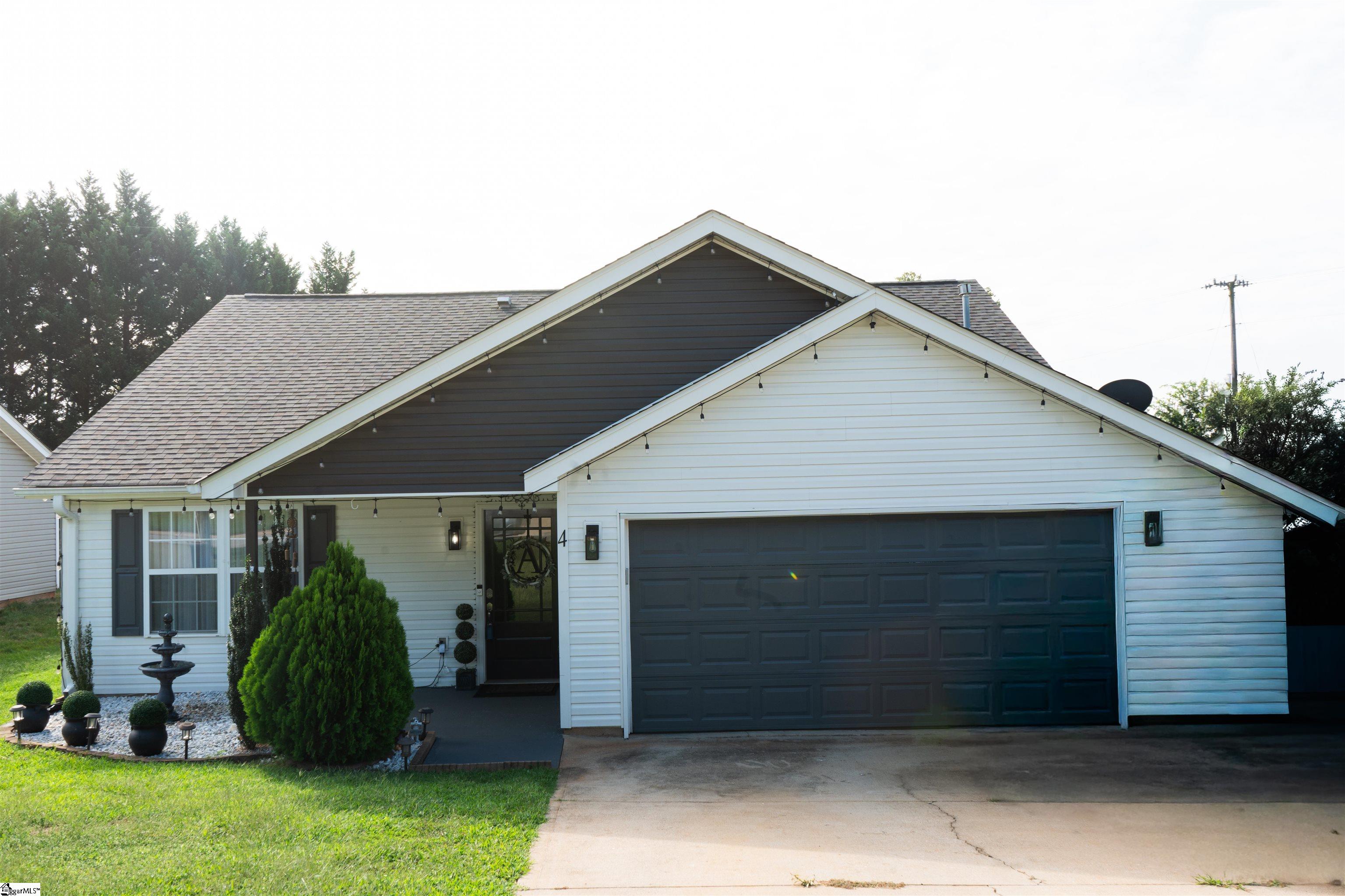 4 Dill Creek Court Property Photo 1