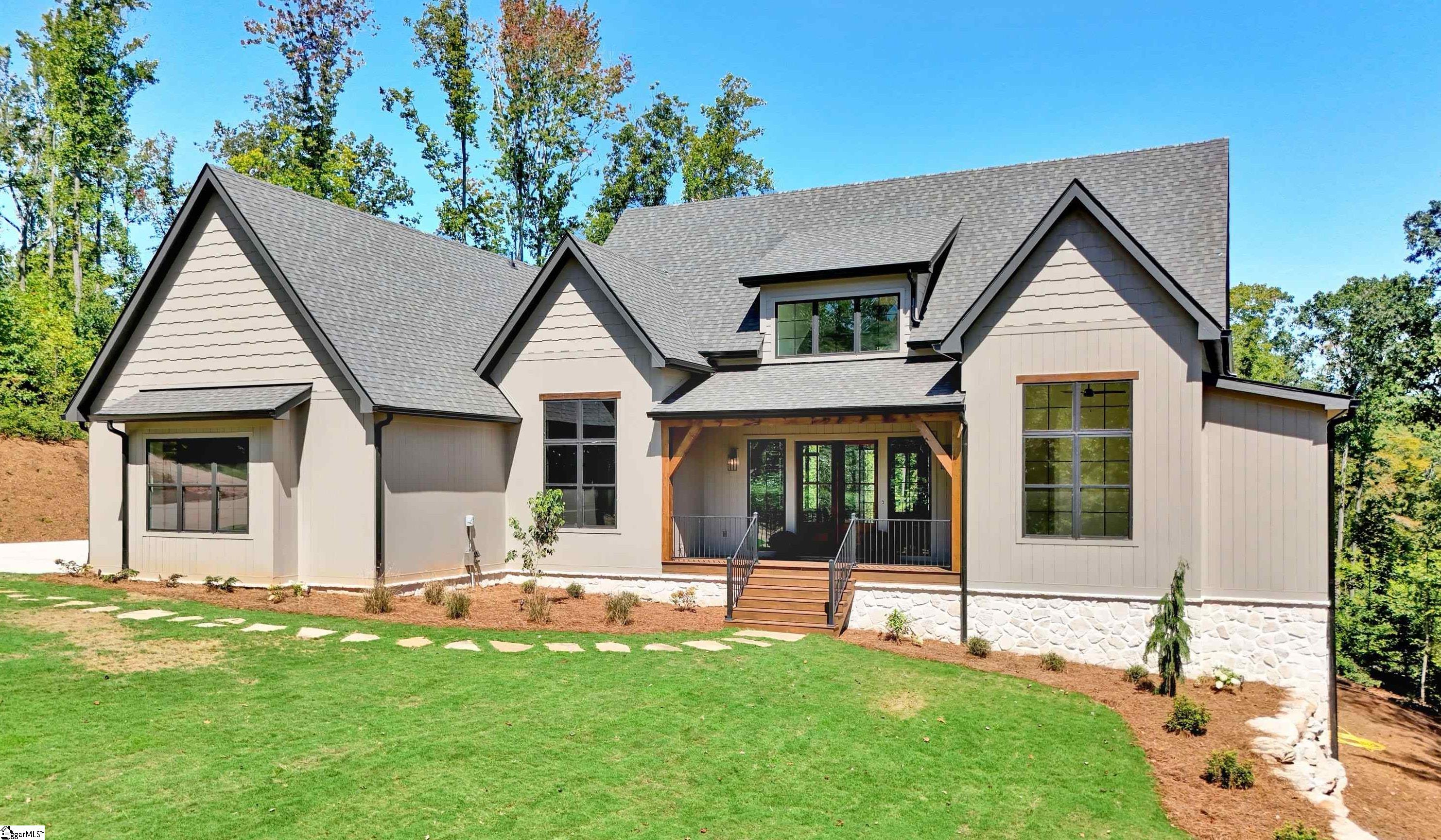 590 Chinquapin Road Property Photo 1