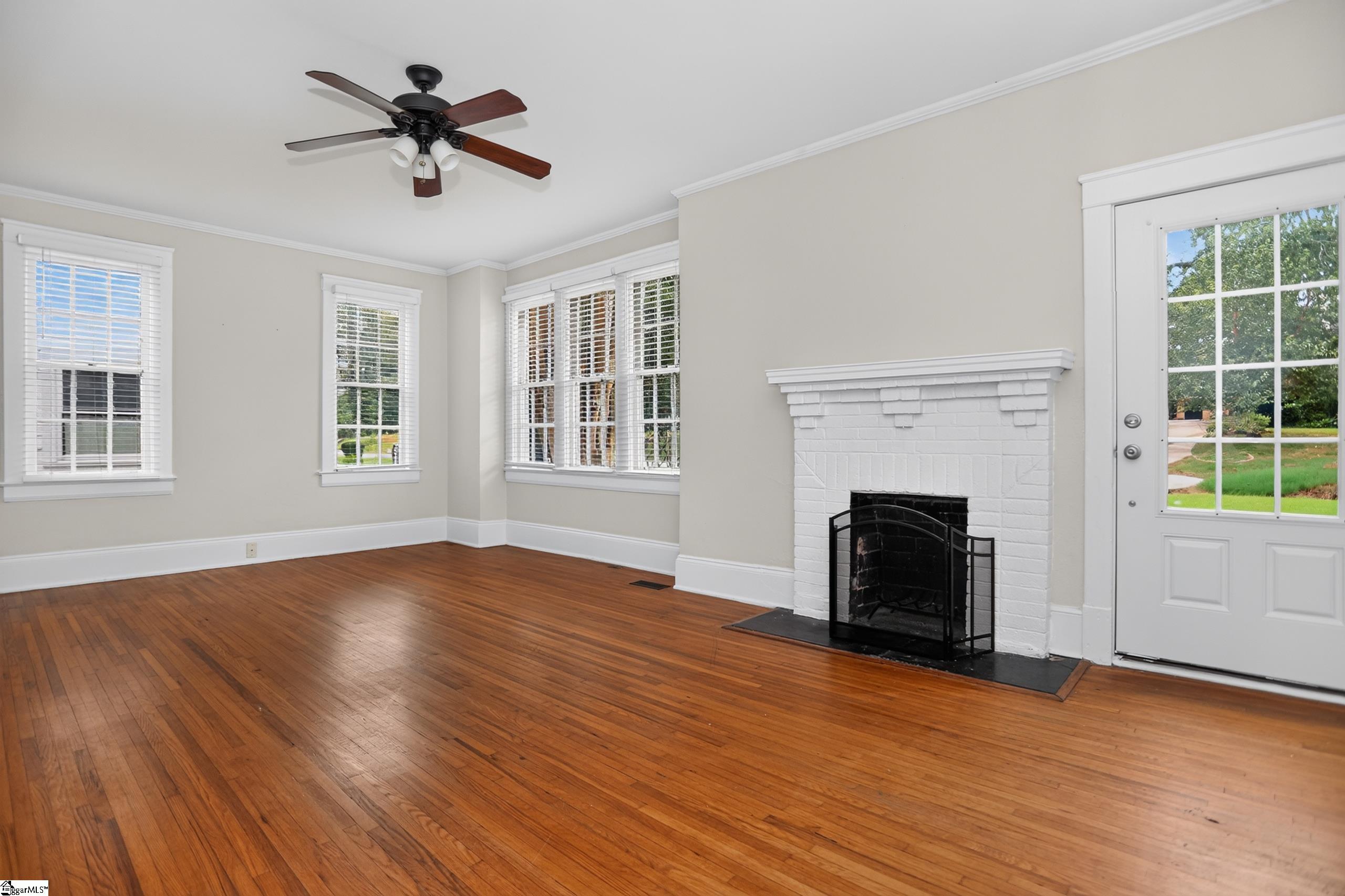 724 Hollywood Street Property Photo 3