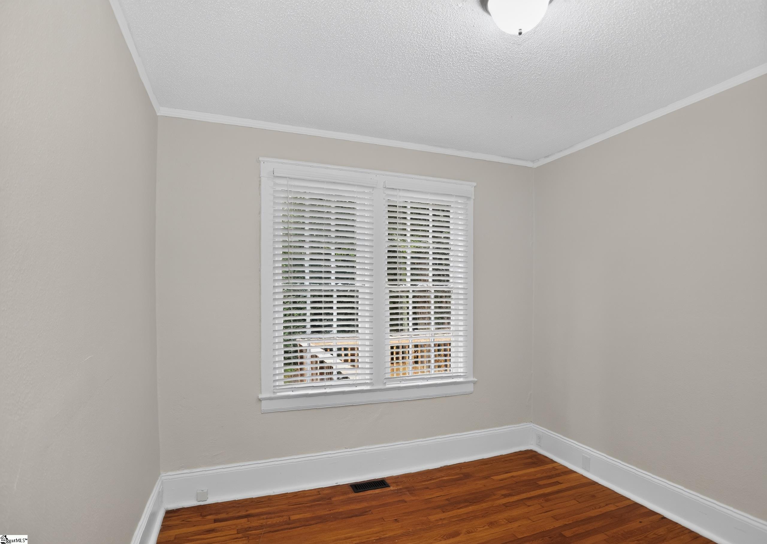 724 Hollywood Street Property Photo 14