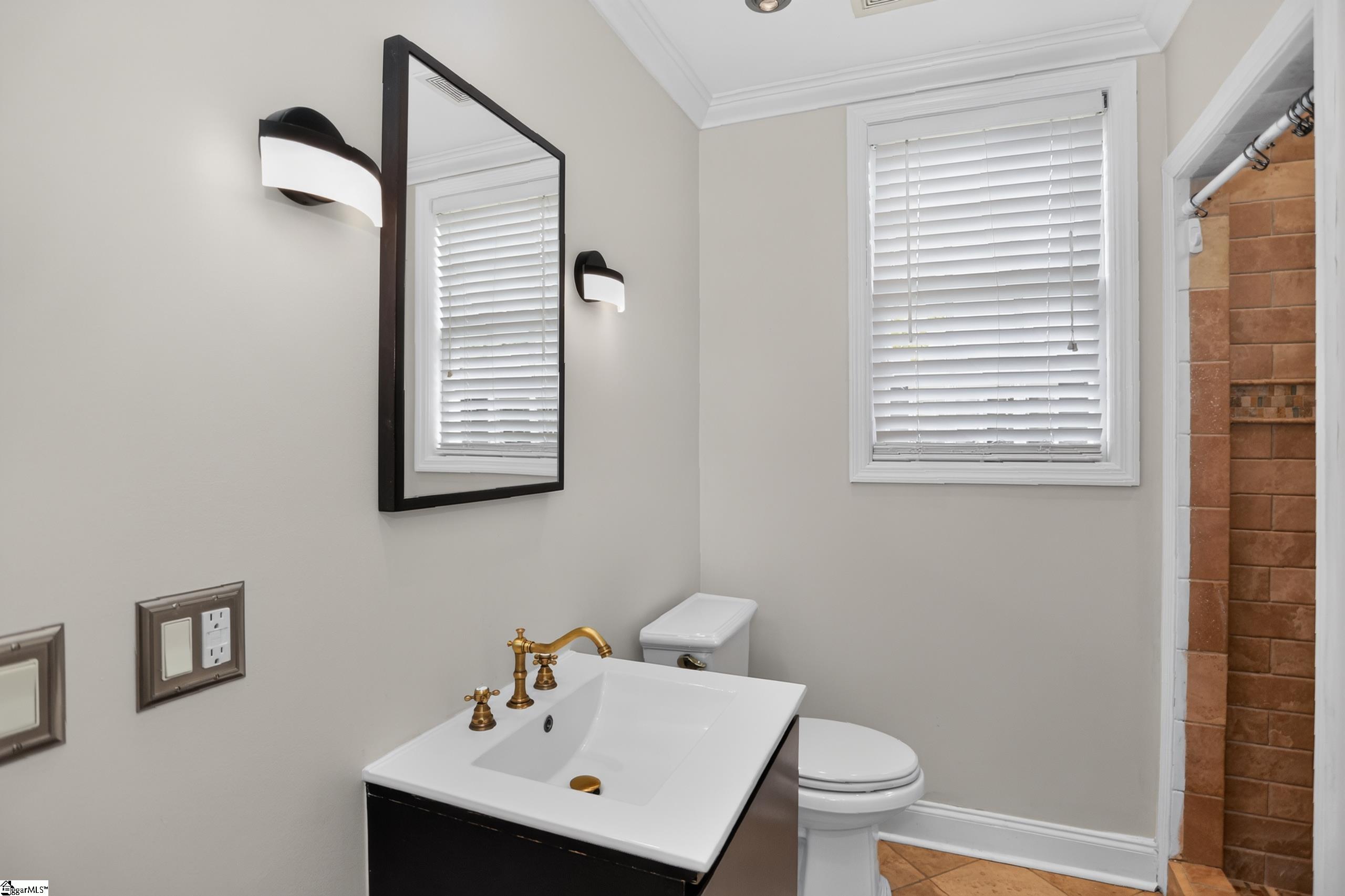 724 Hollywood Street Property Photo 15