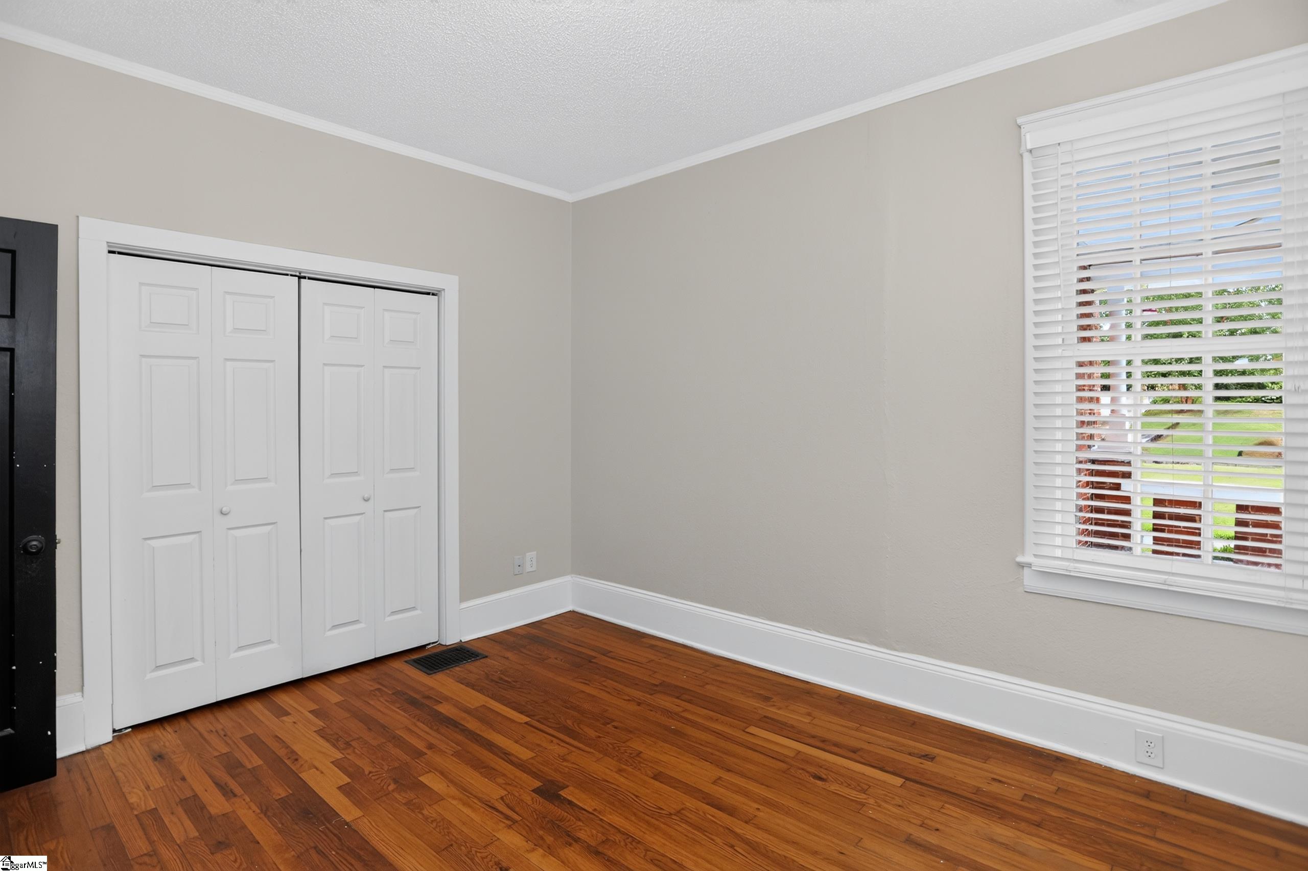 724 Hollywood Street Property Photo 18