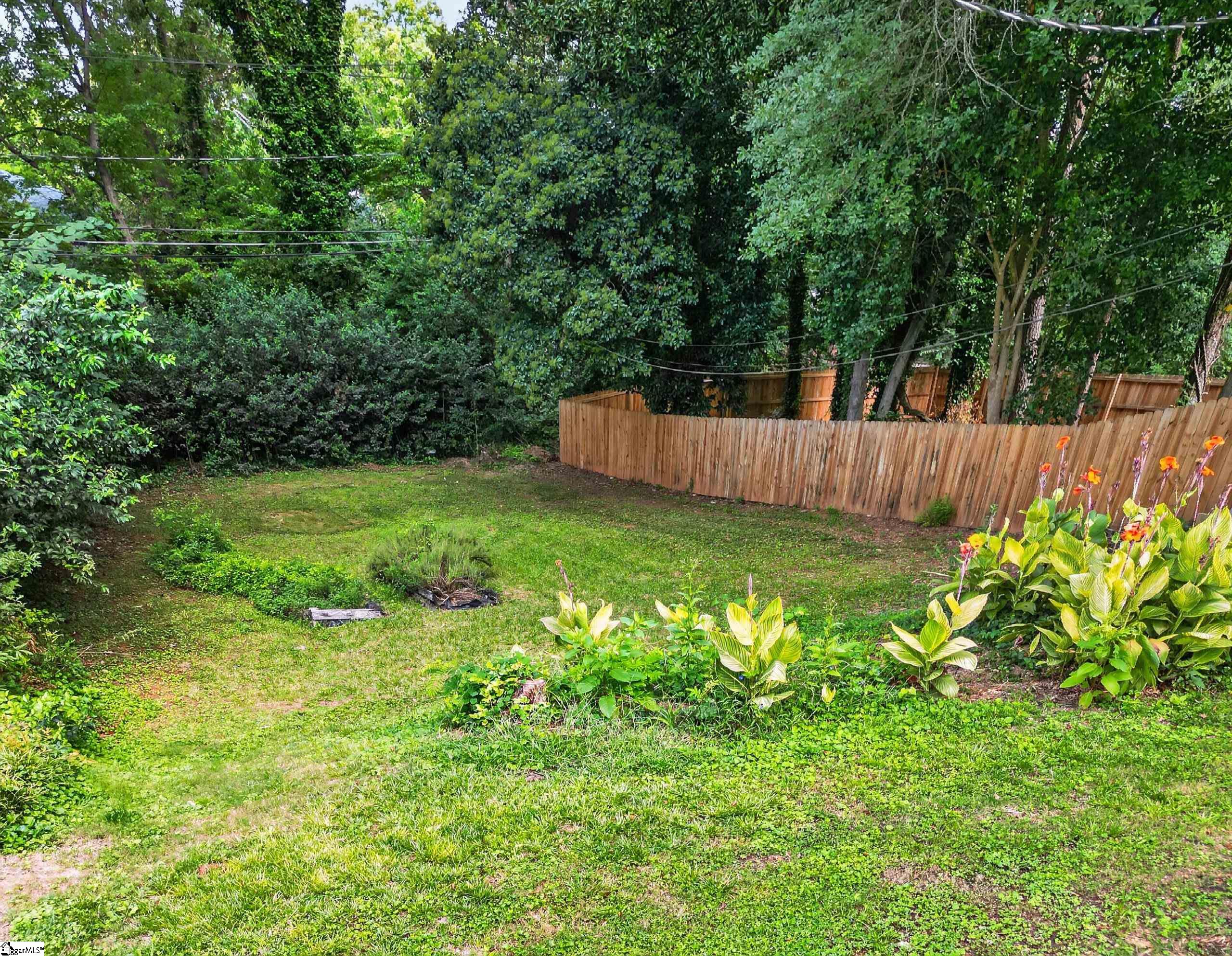 724 Hollywood Street Property Photo 22