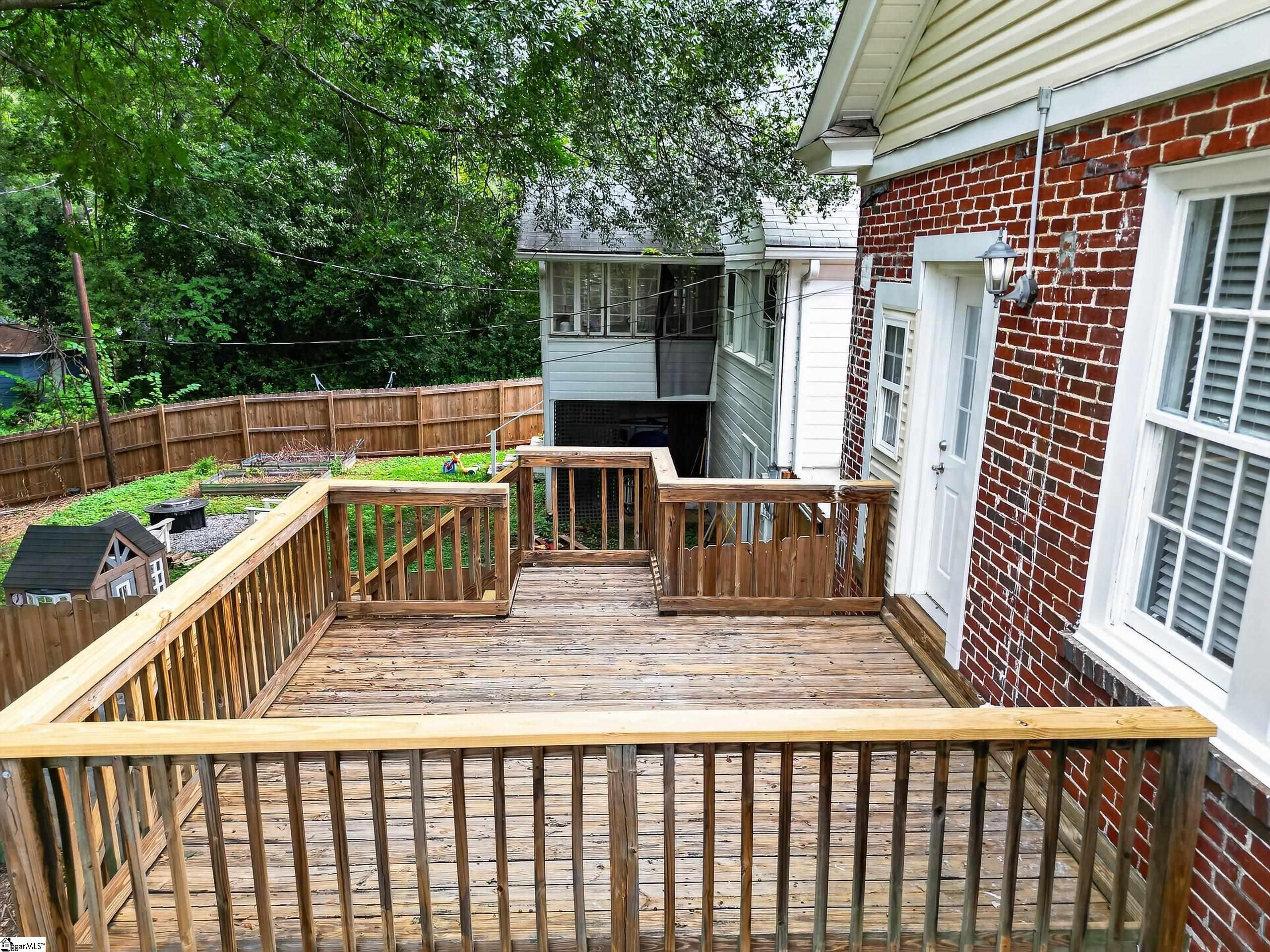 724 Hollywood Street Property Photo 23