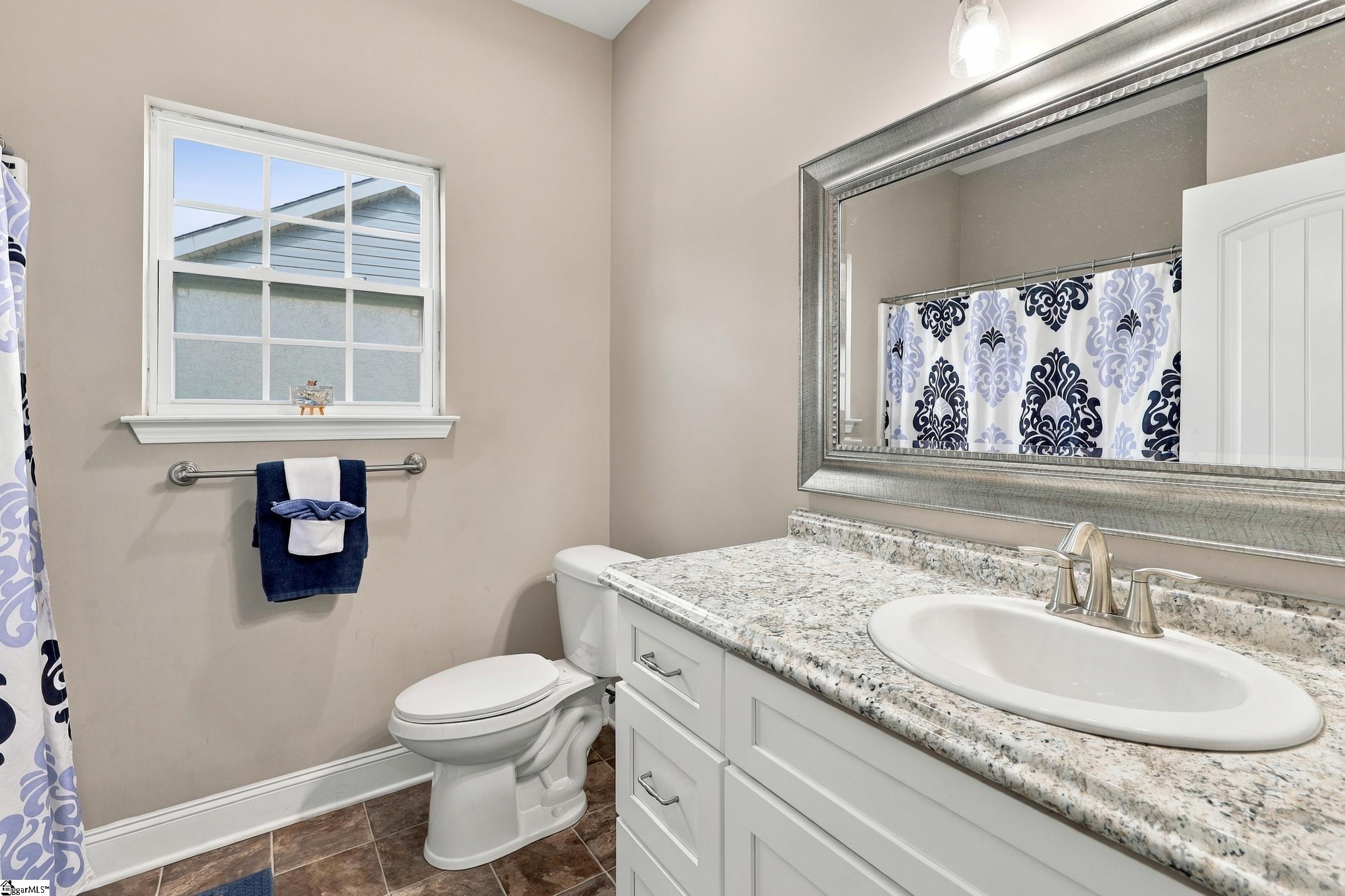 313 Saluda Street Property Photo 16