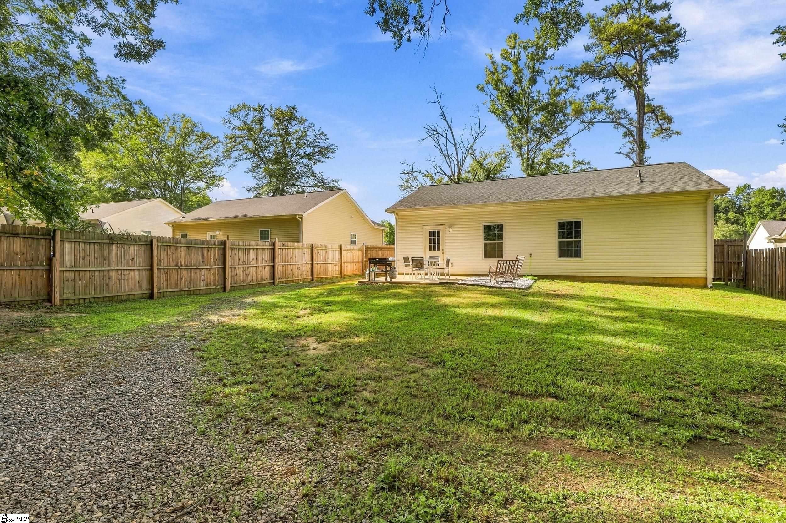 313 Saluda Street Property Photo 22