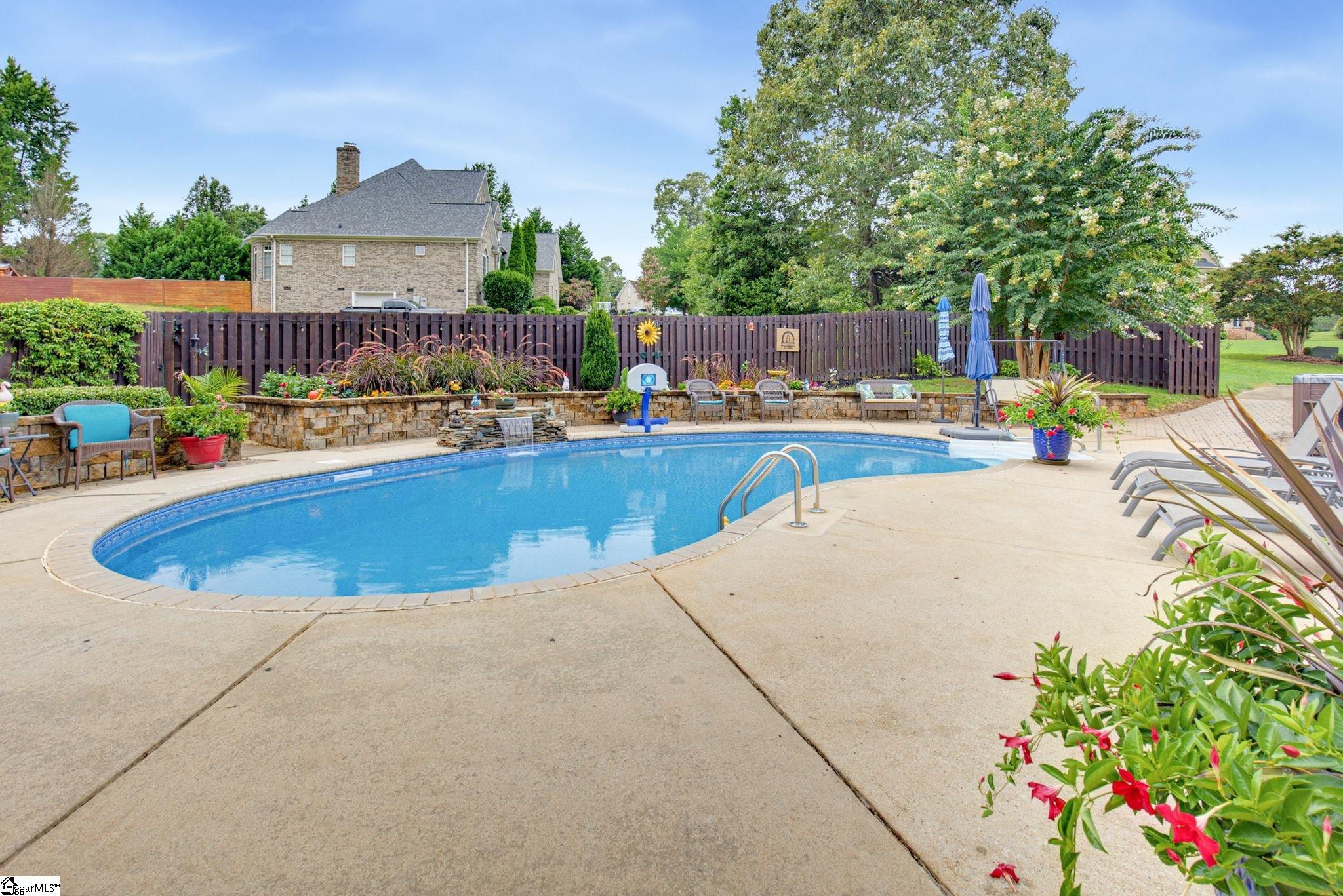 301 Glen Meadows Drive Property Photo 49