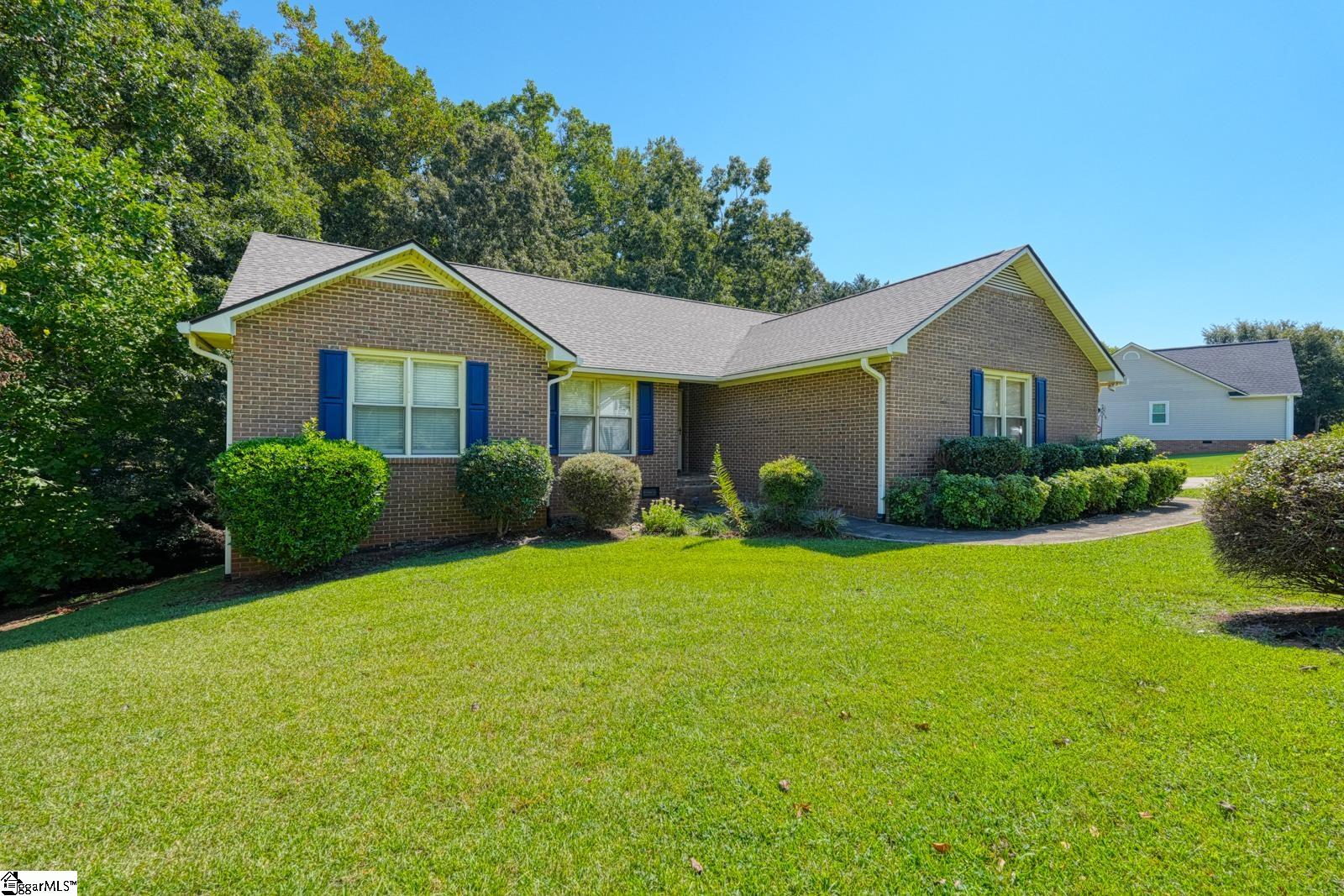 366 Shallowford Drive Property Photo 1