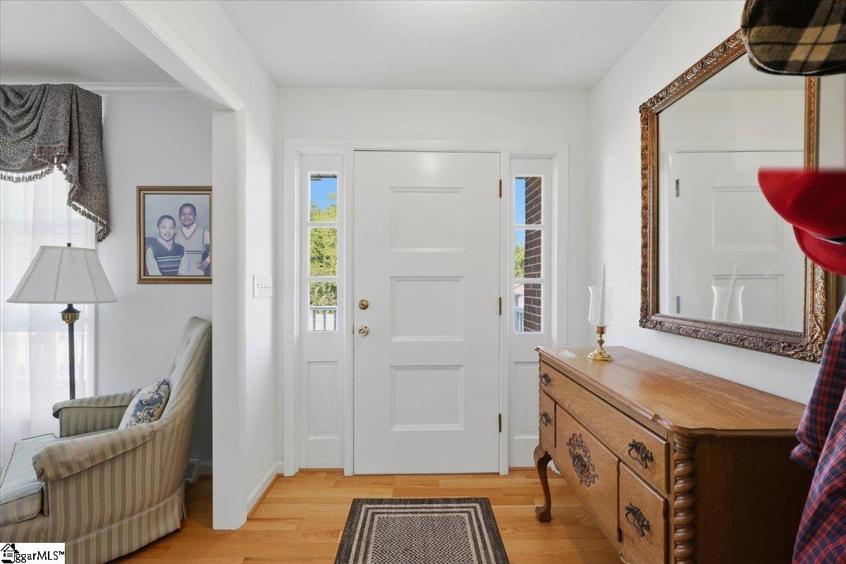 105 Lipscombe Drive Property Photo 4