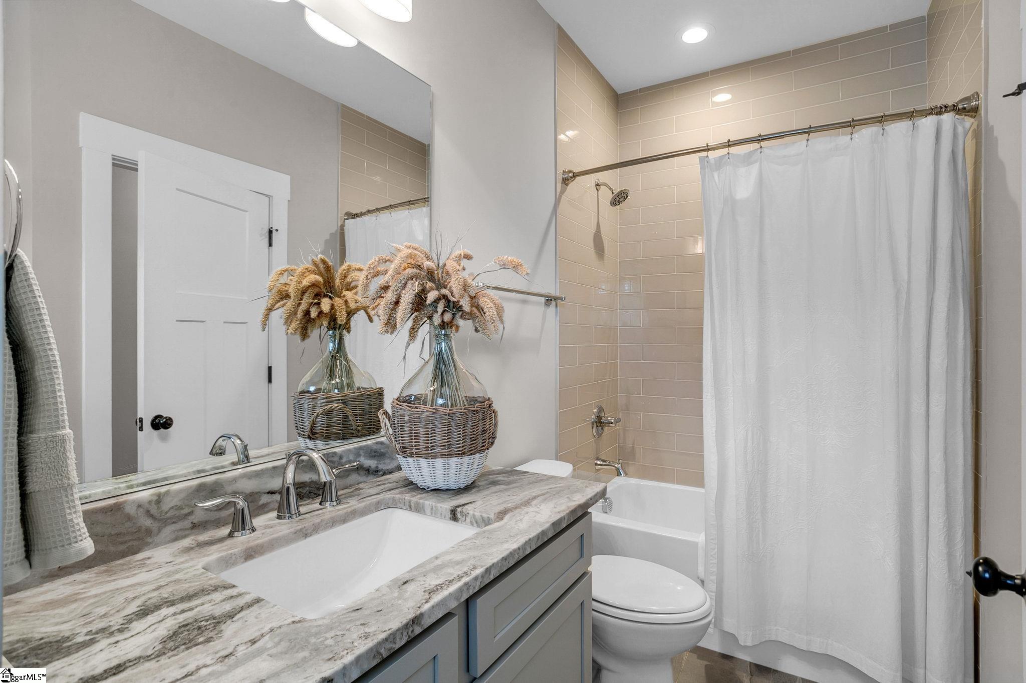 122 Oakland Drive Property Photo 14