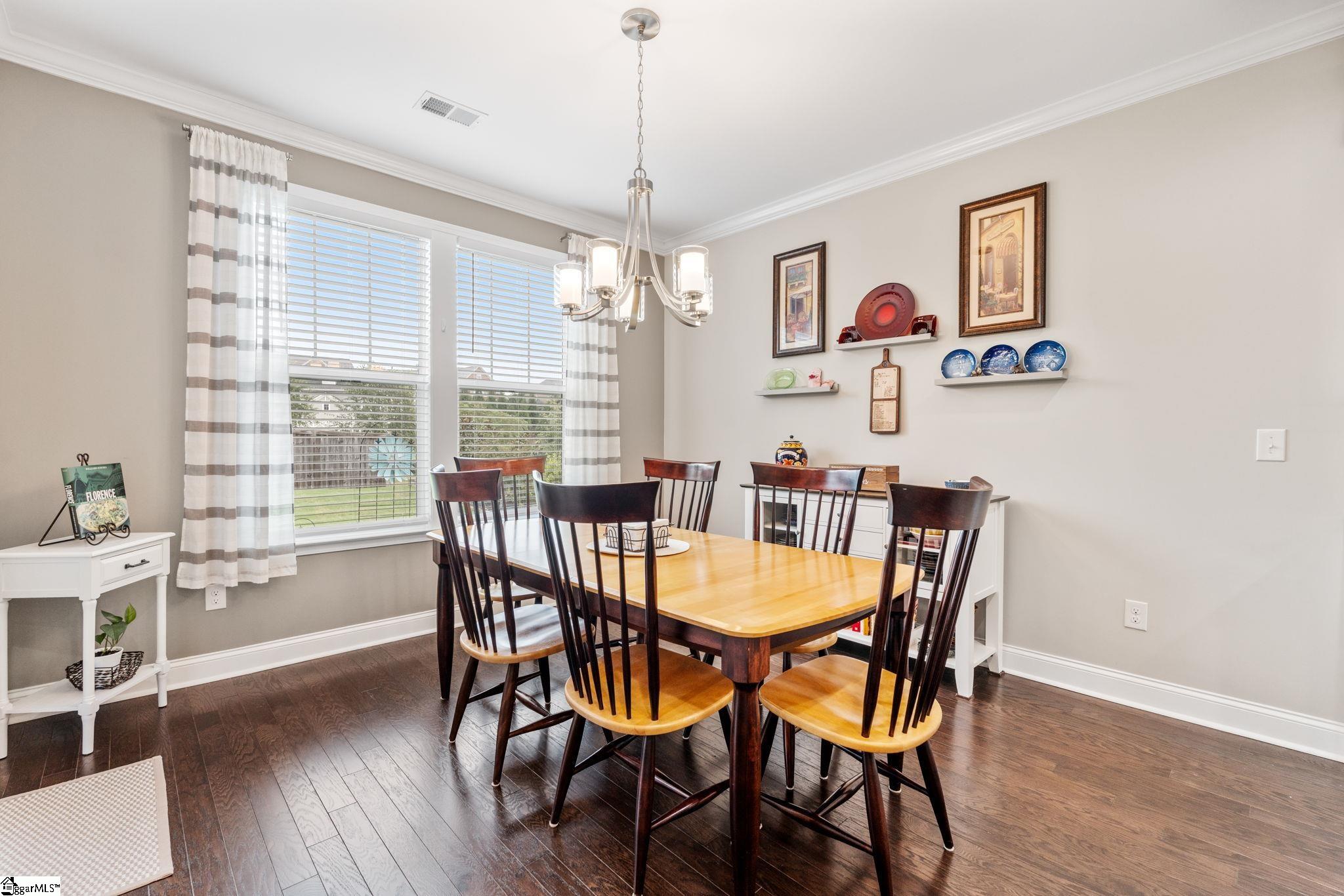 709 Saint Laurent Way Property Photo 12