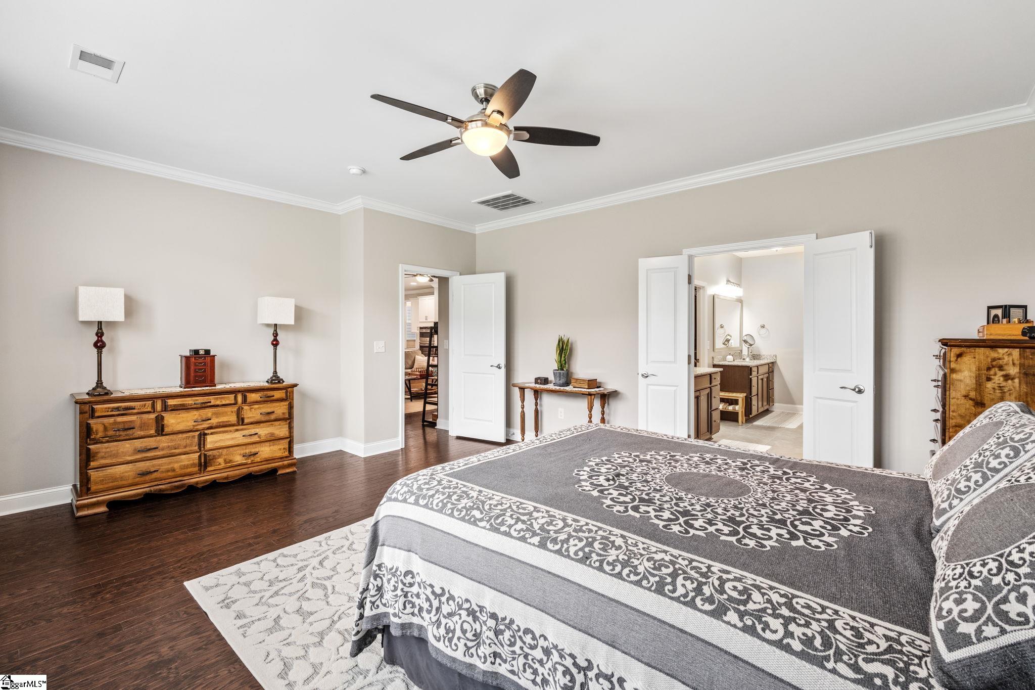 709 Saint Laurent Way Property Photo 18