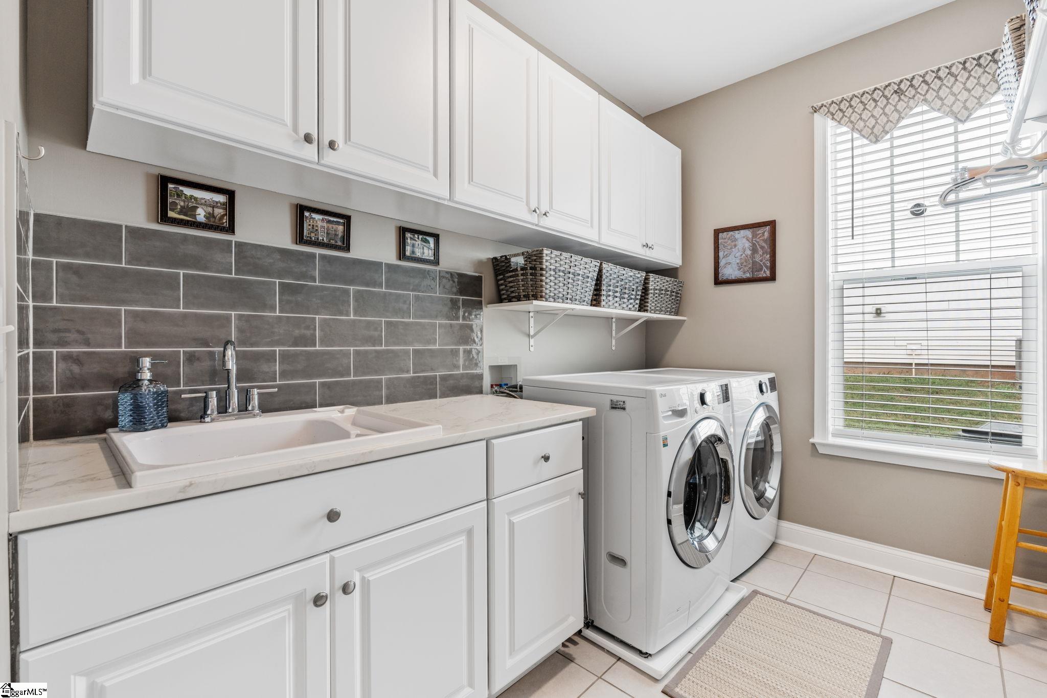 709 Saint Laurent Way Property Photo 26