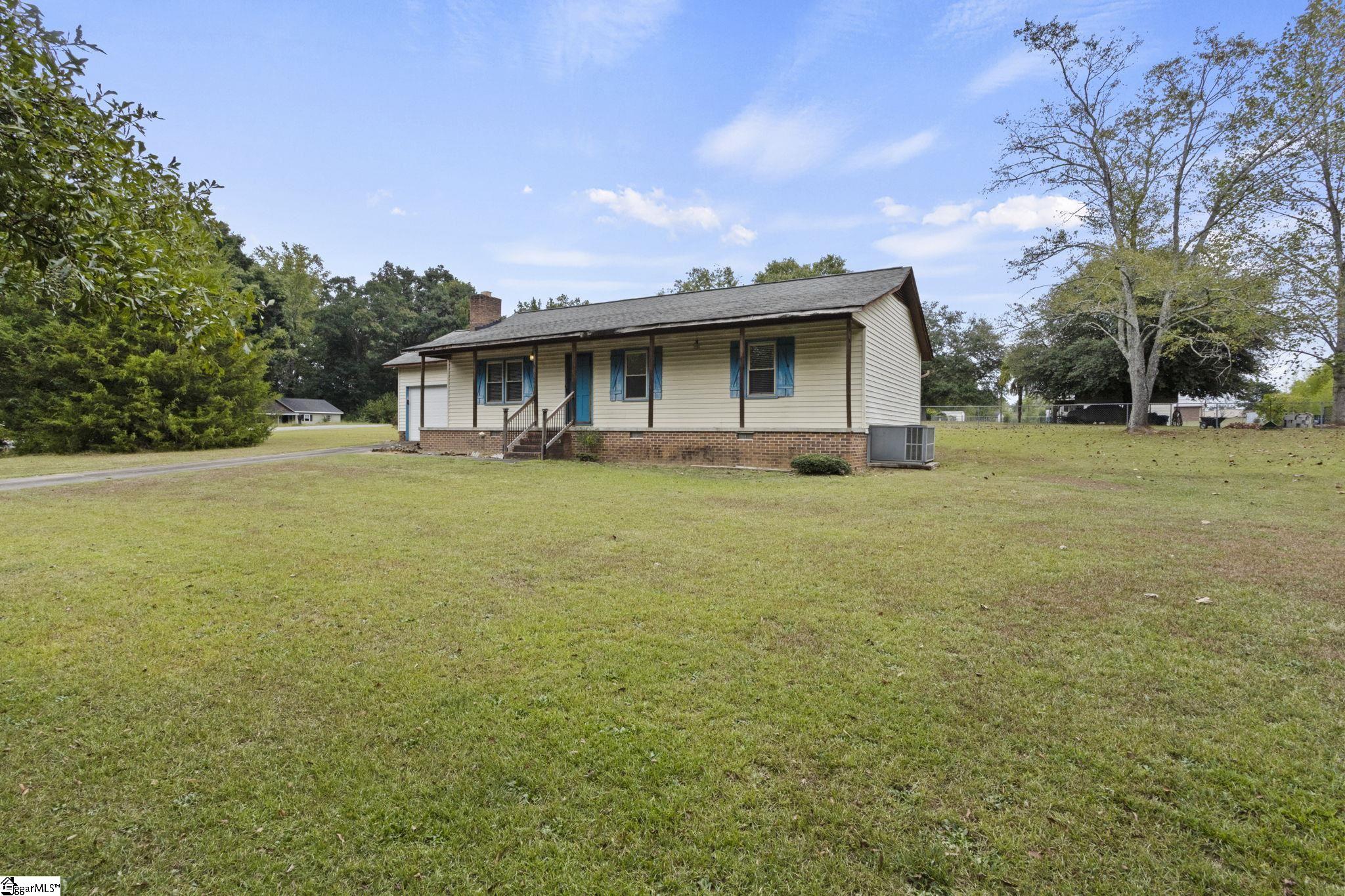 1022 Lakemont Road Property Photo 3