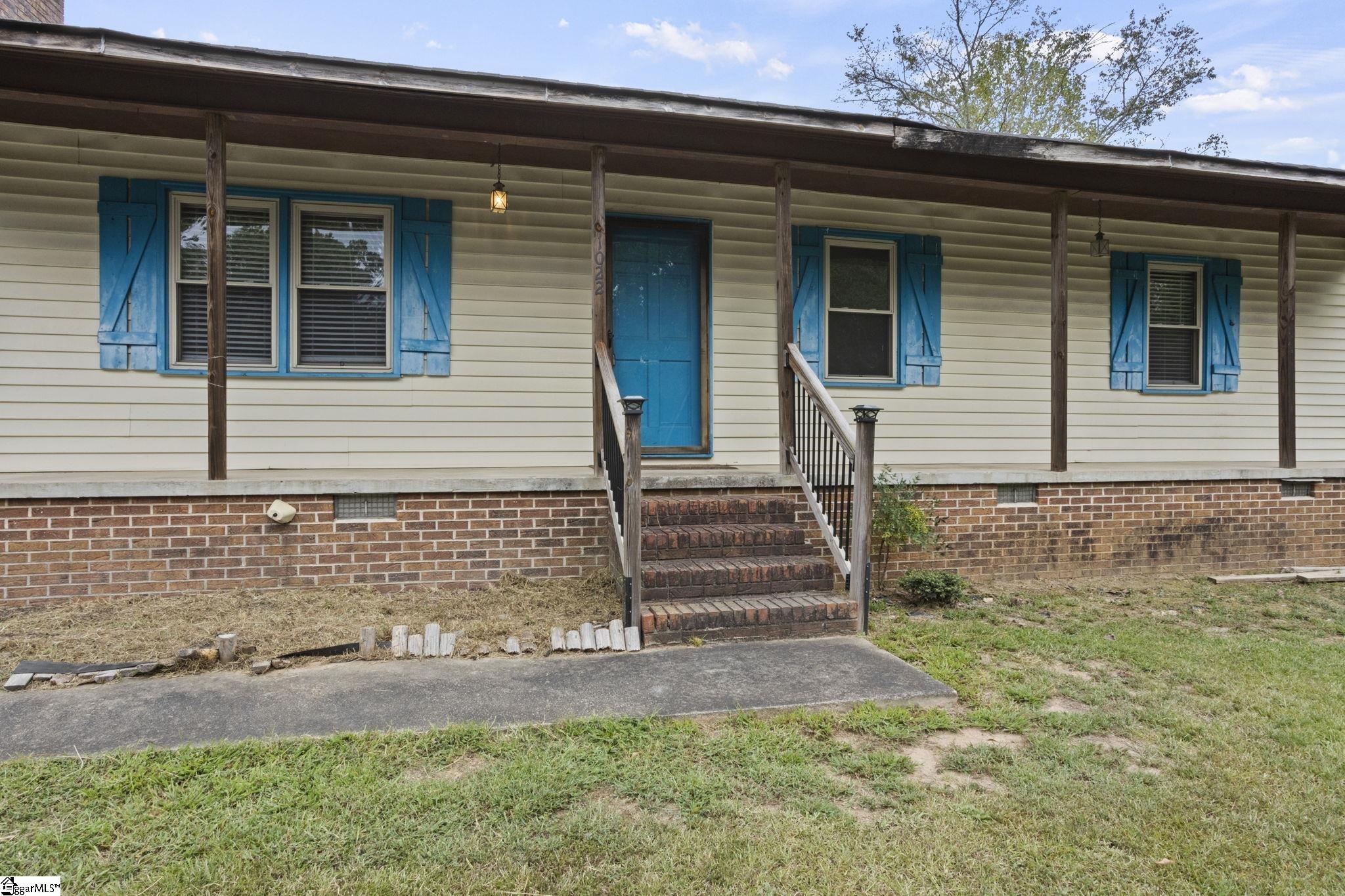 1022 Lakemont Road Property Photo 4