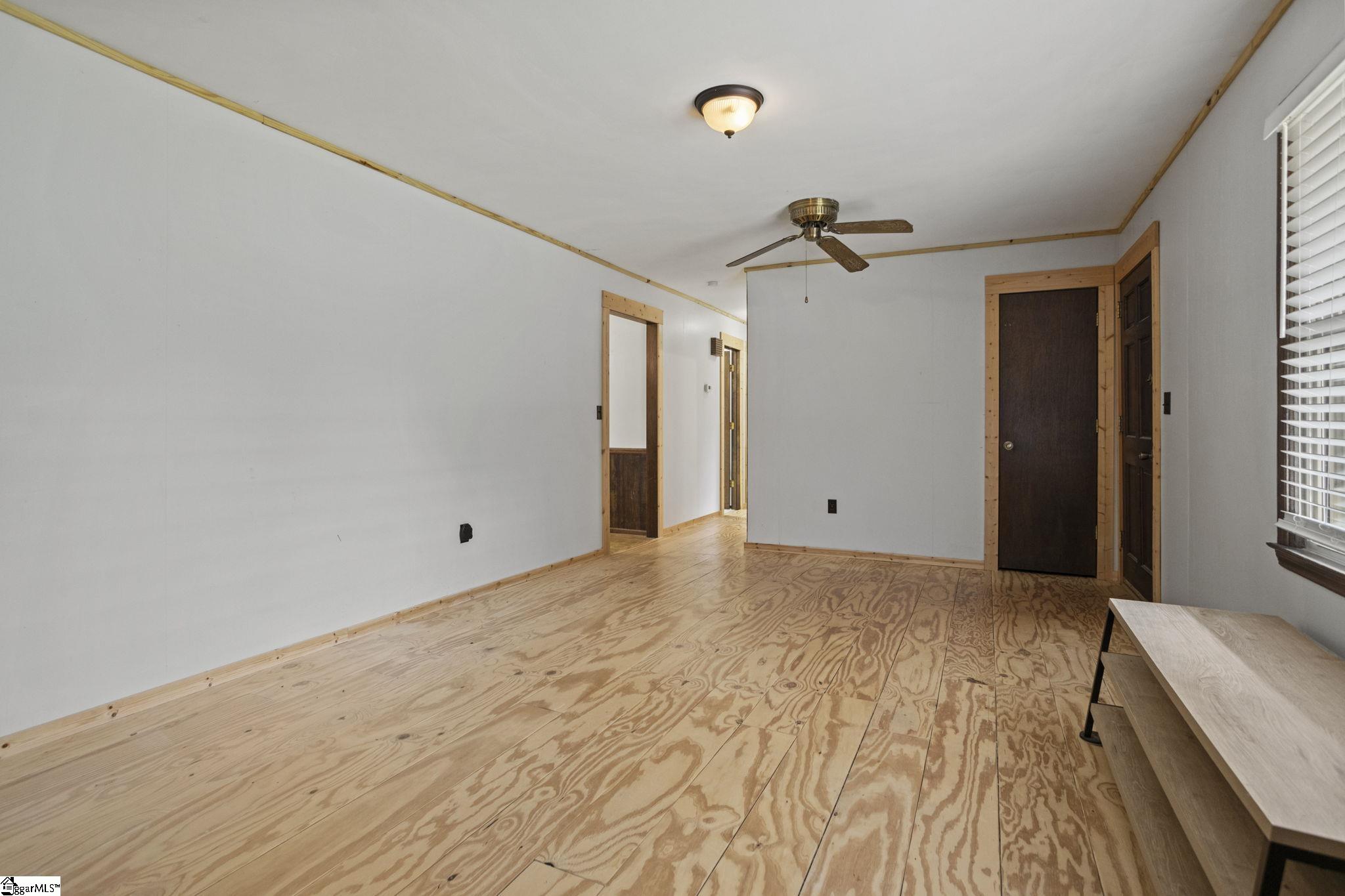 1022 Lakemont Road Property Photo 7