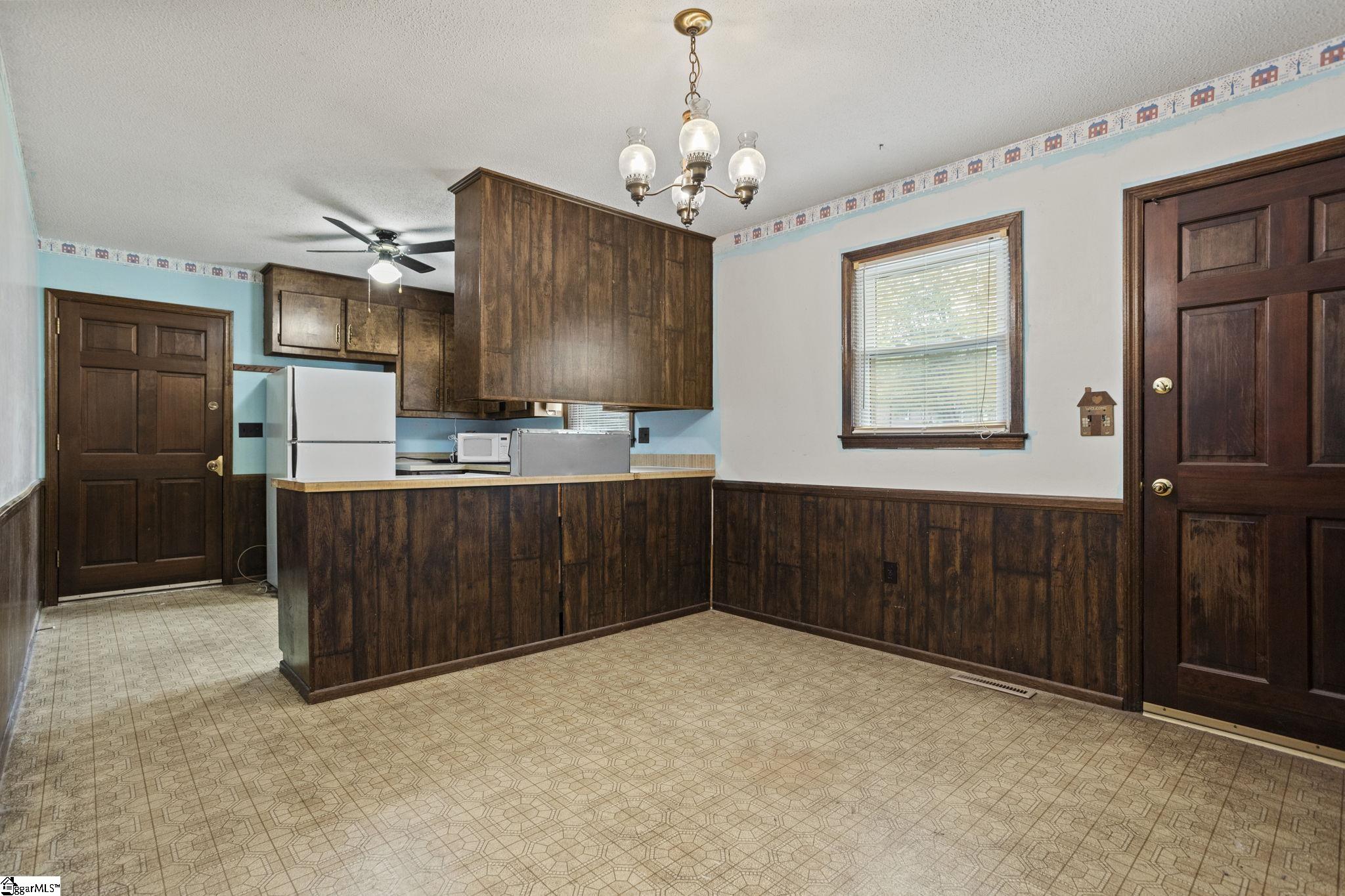 1022 Lakemont Road Property Photo 8