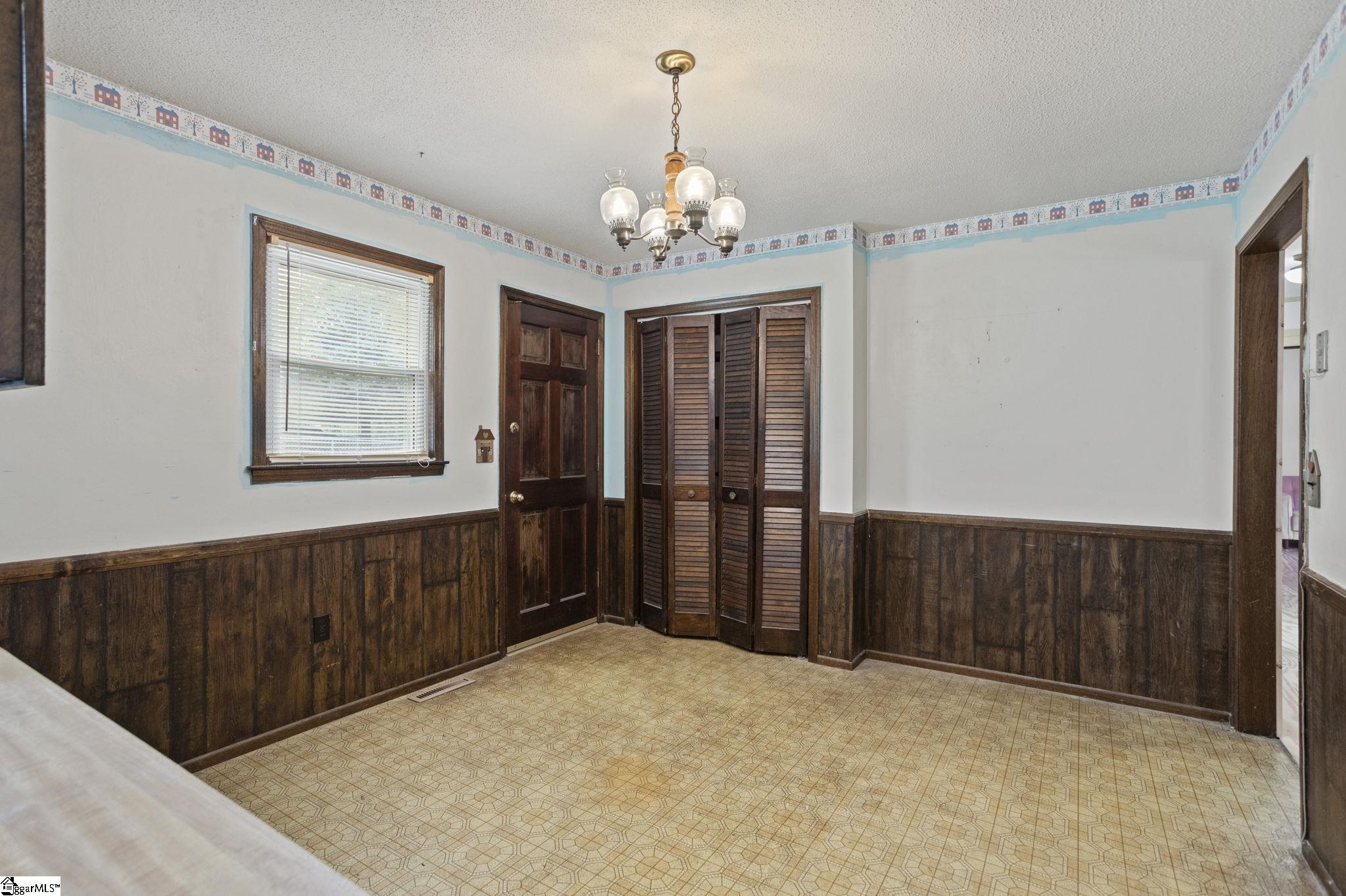 1022 Lakemont Road Property Photo 9