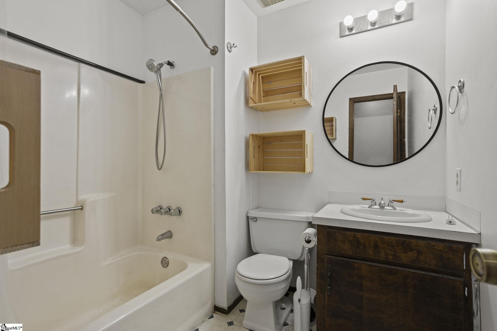 1022 Lakemont Road Property Photo 16