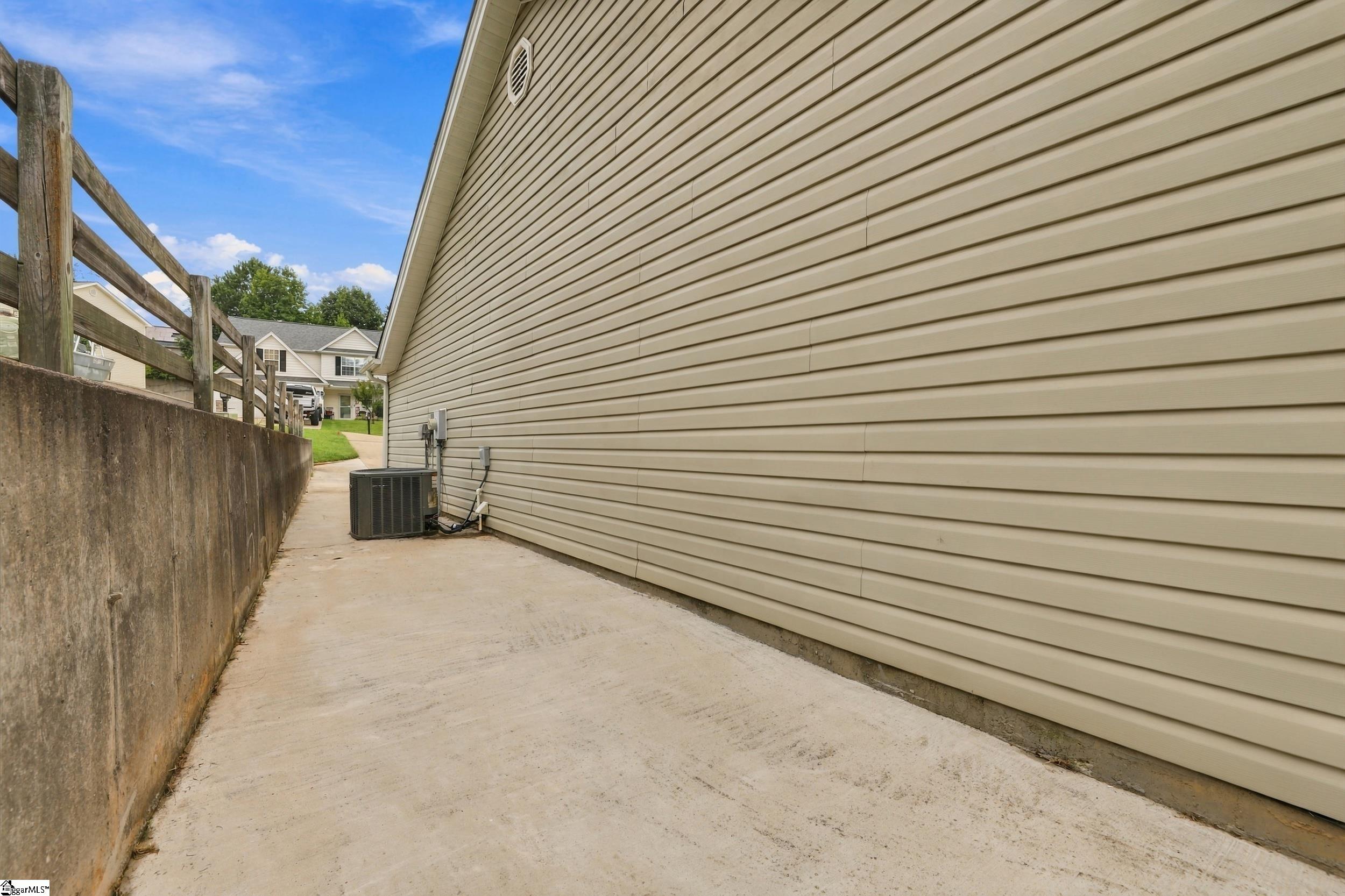 270 Chateau Street Property Photo 30